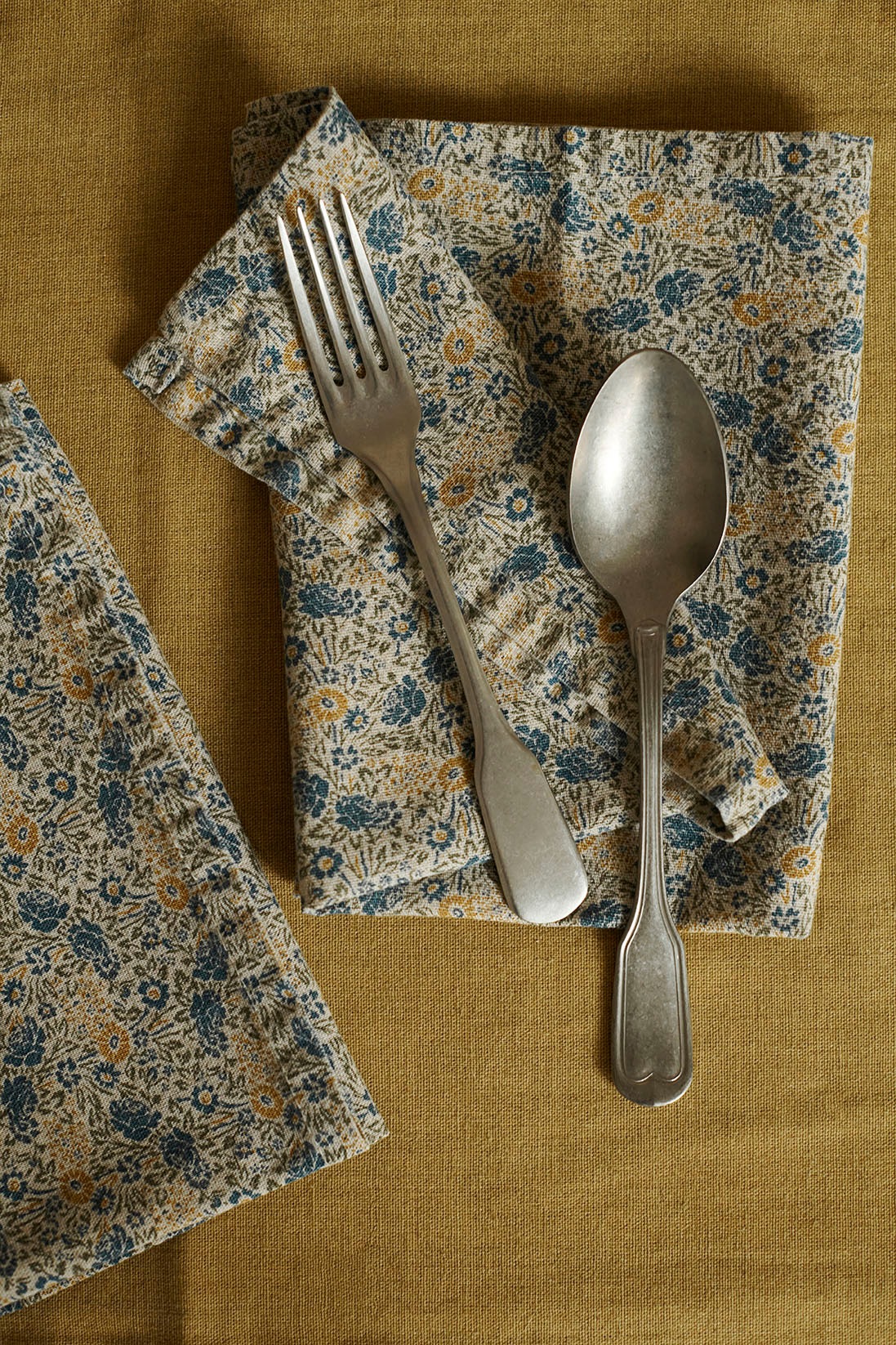 LAURA ASHLEY Stoffserviette »Daniela, mit Blumenmotiv«, (Set, 4 St.), 45x45 cm
