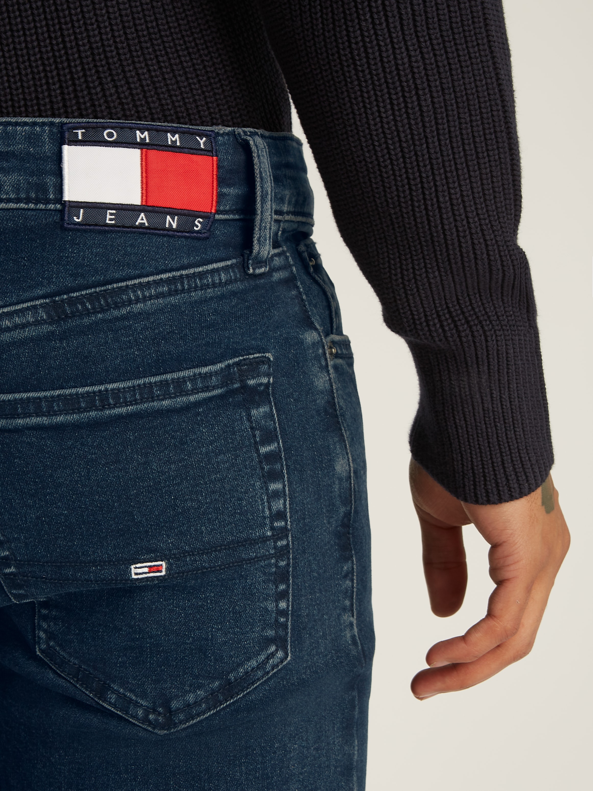 Tommy Jeans Skinny-fit-Jeans »Simon Skinny Jeans Slim«, mit Logostickereien