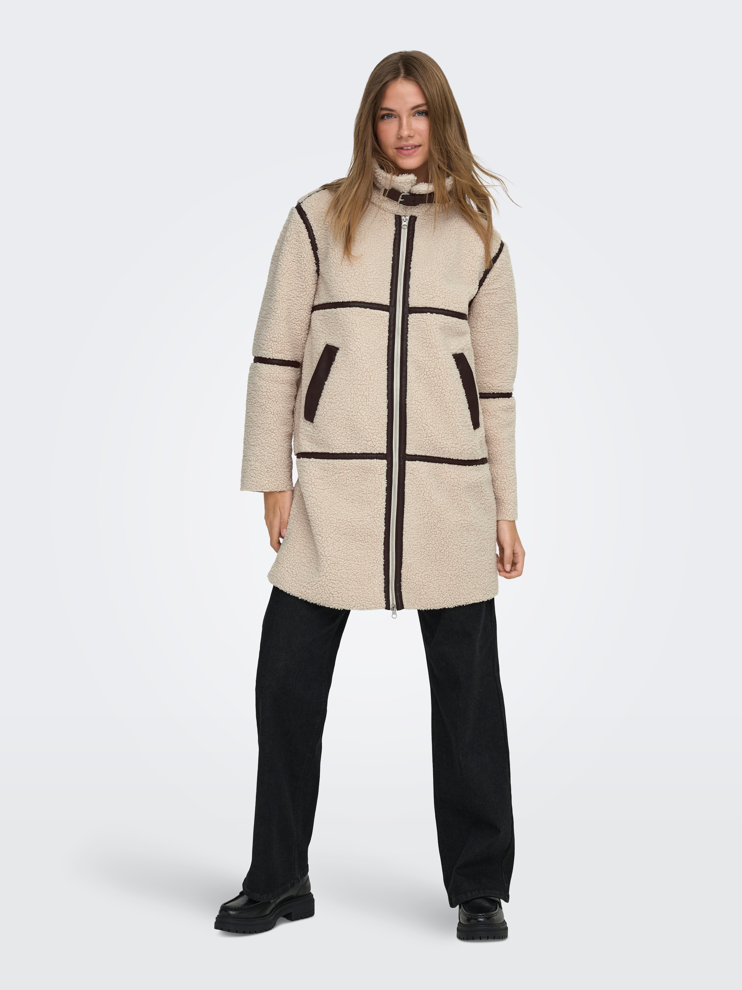 JDY Kurzmantel »JDYFROSTY LIFE TEDDY LONG JKT OTW NOOS«