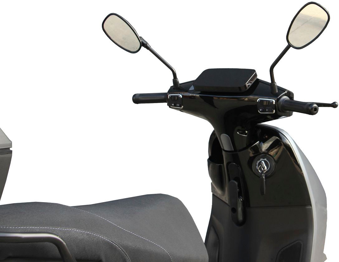 GreenStreet E-Motorroller »HYPE 3000 W 85 km/h inkl. Topcase«, bis zu 90 km Reichweite, mit USB-Anschluss und Keyless-System