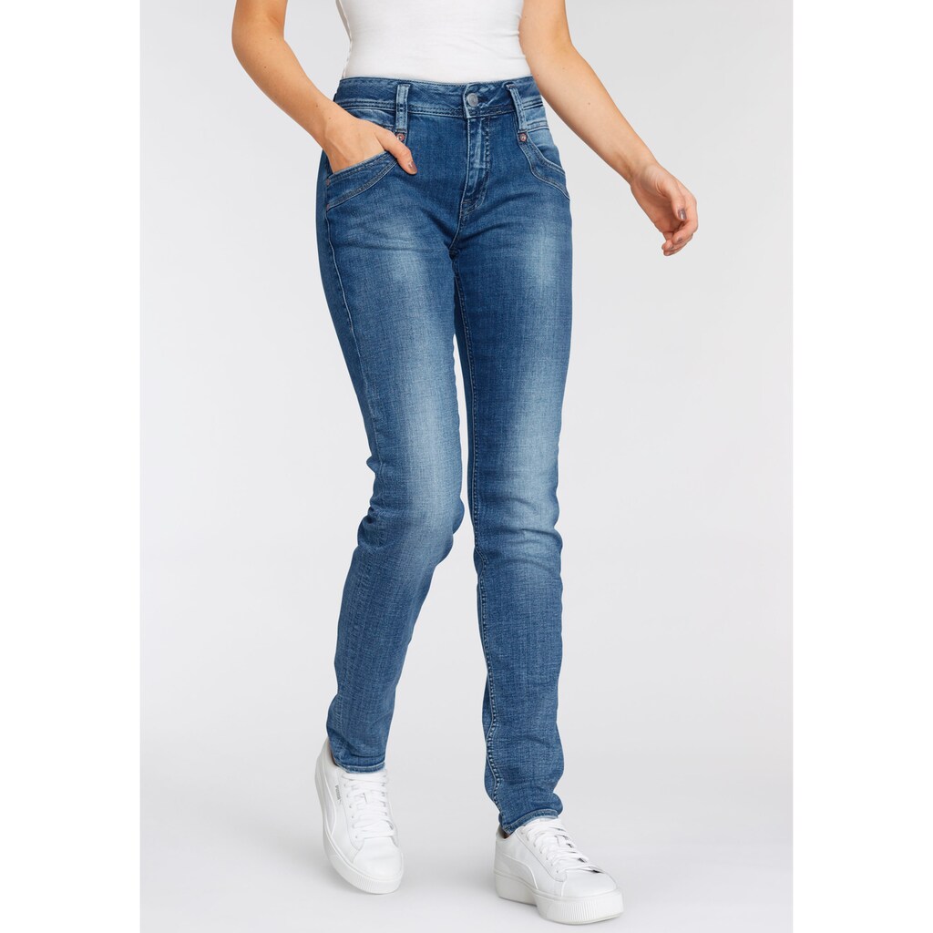 Herrlicher High-waist-Jeans »RADINA RECYCLED DENIM«, mit leichtem Push-Up-Effekt