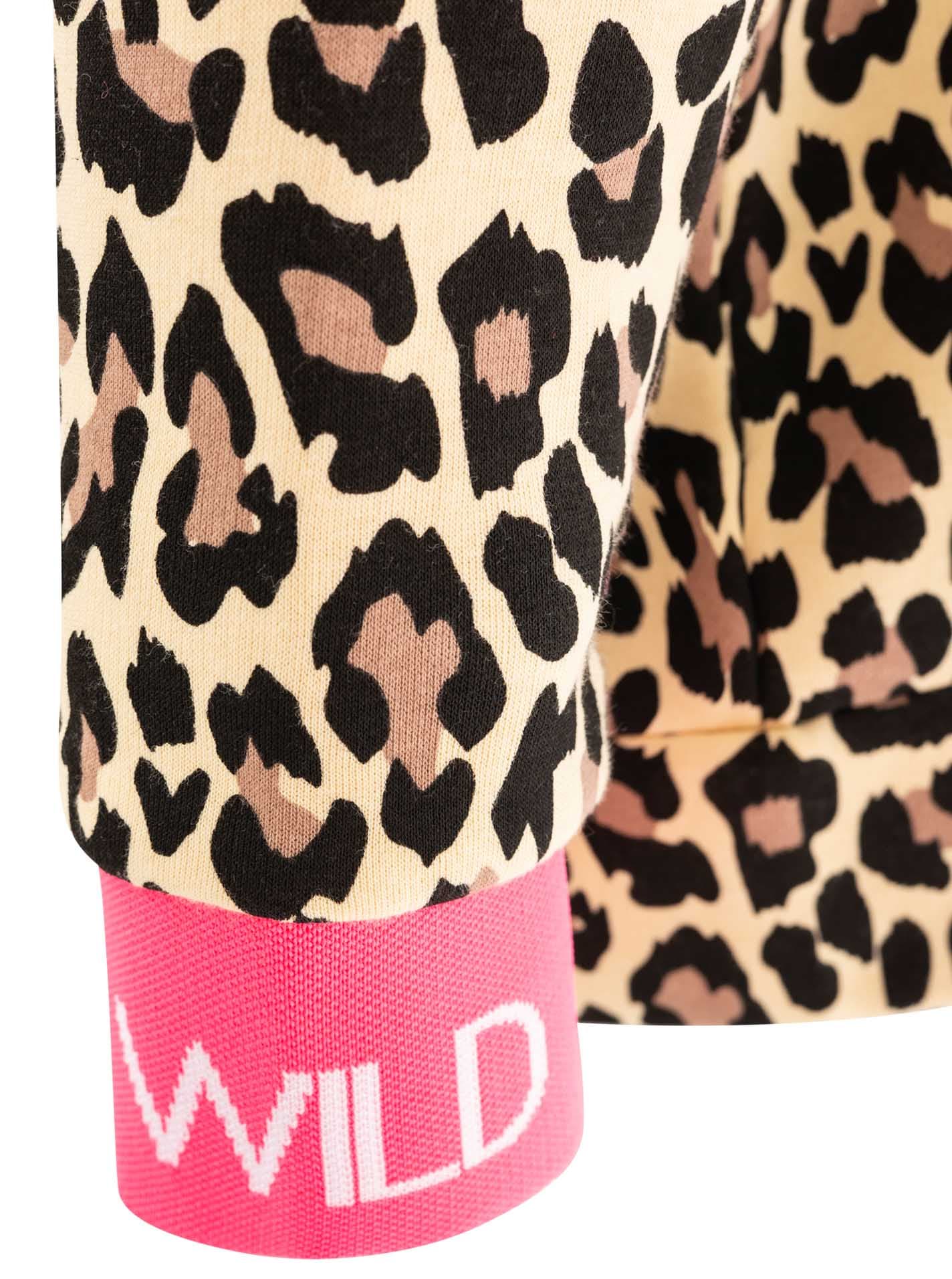 Zwillingsherz Kapuzensweatjacke »"WILD WILD"« Leomuster, Kapuze mit Kordel, Bündchen mit WILD Print, Zipper