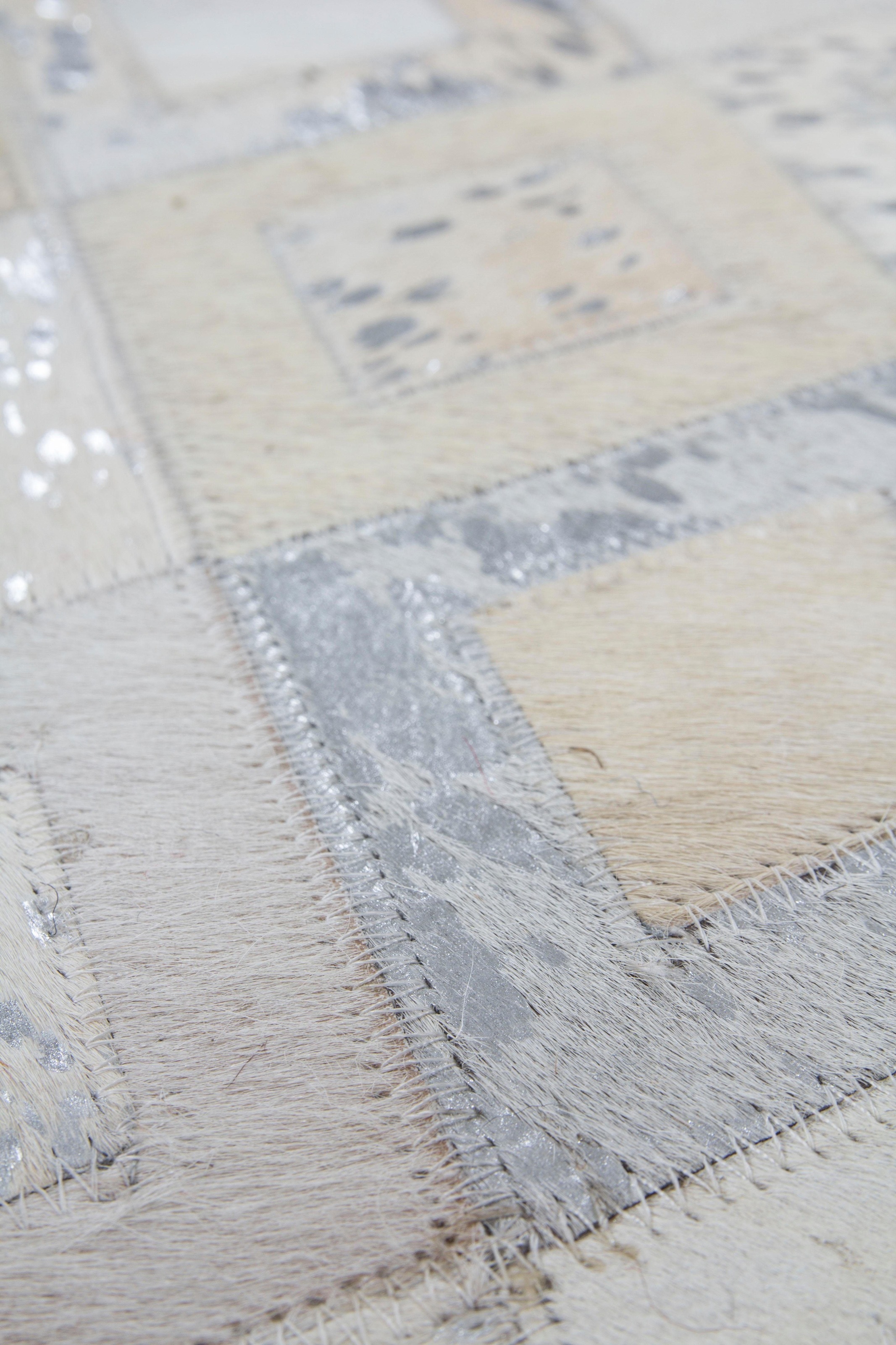 calo-deluxe Fellteppich »Scarllet 110«, rechteckig, 8 mm Höhe, echtes Rinderfell, Wohnzimmer