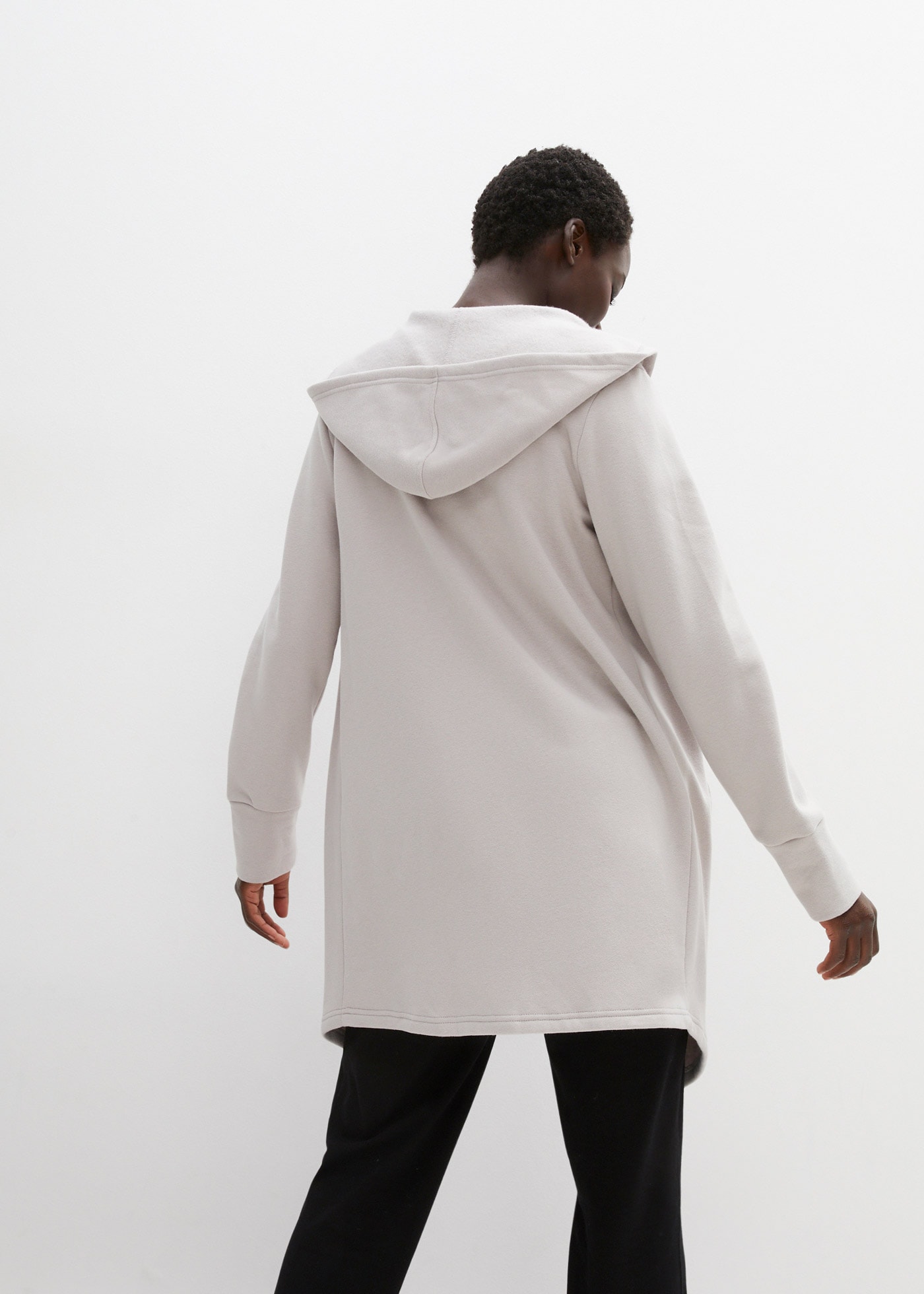 bonprix Sweatjacke »Long-Sweatjacke« mit Nahtreißverschluss, aus Baumwolle und Polyester