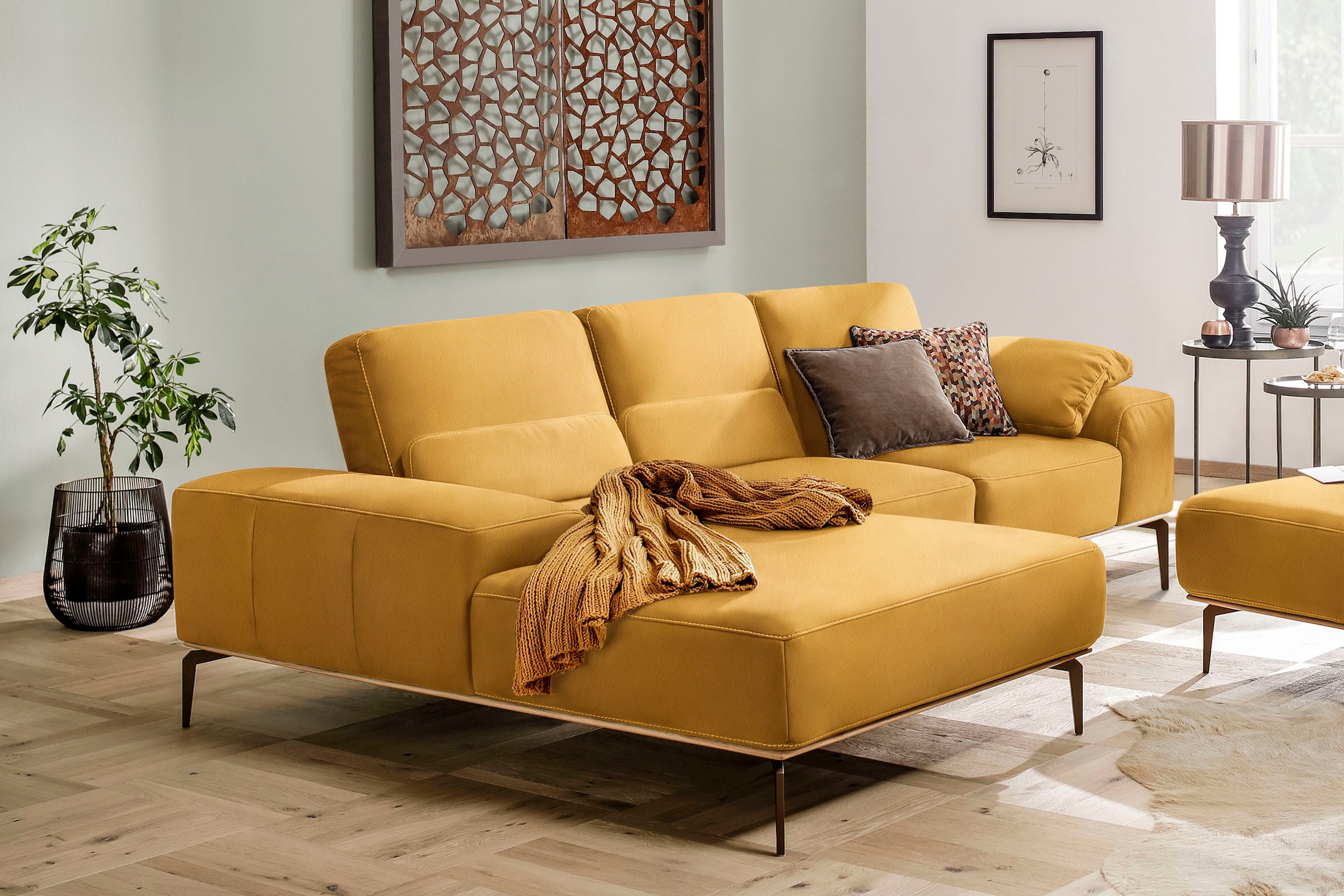 W.SCHILLIG Ecksofa »run, Designsofa mit tollem Sitzkomfort, bequem, L-Form«, mit Holzsockel, Füße in Bronze pulverbeschichtet, Breite 279 cm