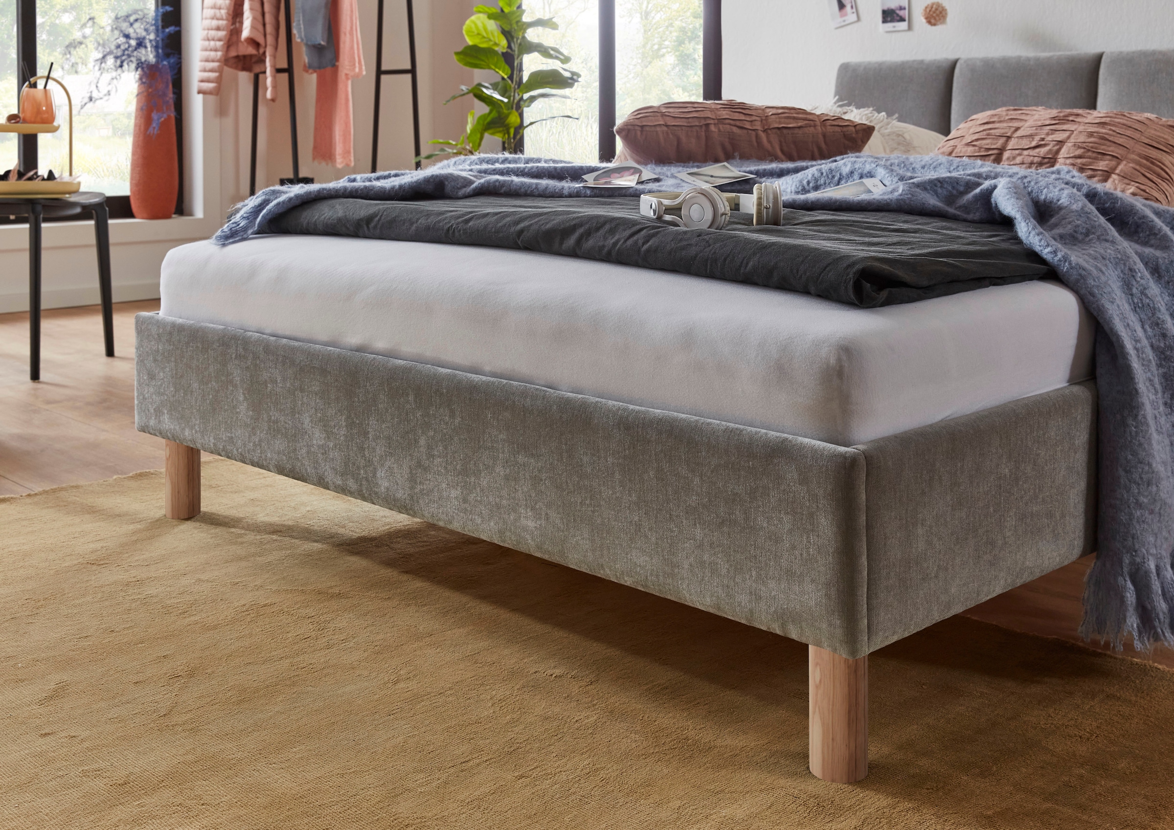 meise.möbel Polsterbett »Joker, in verschiedenen Breiten und Farben erhältlich« wahlweise mit schwarzem oder eichefarbigem Holzfuß