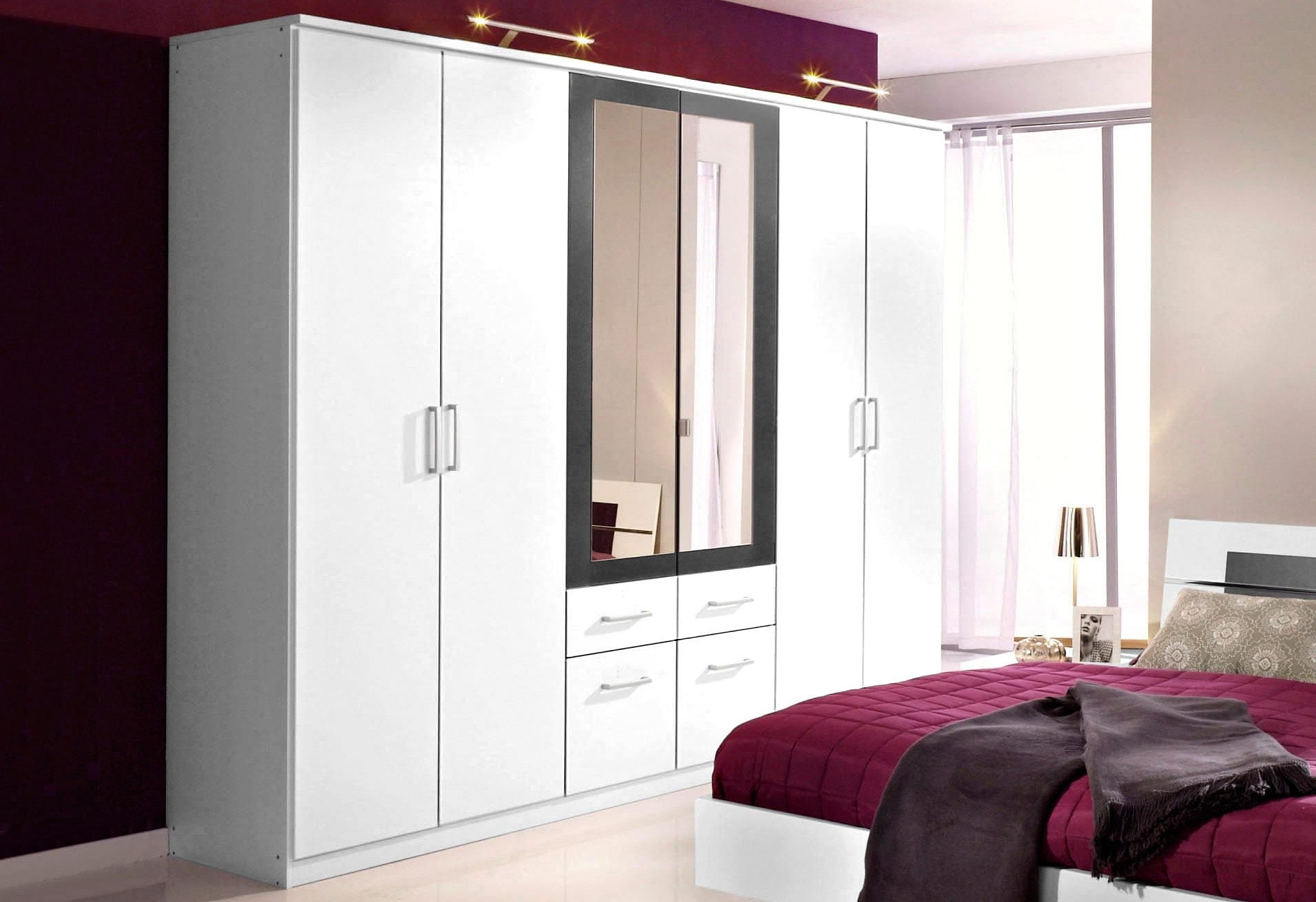 rauch Kleiderschrank »Drehtürenschrank Schrank Garderobe BURANO«, mit Schubladen und Spiegelumrandung in Farbabsetzung MADE IN GERMANY
