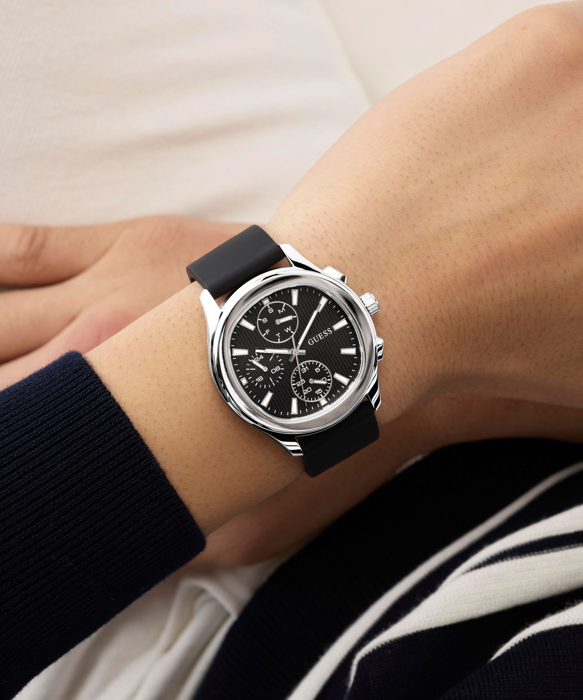 Guess Multifunktionsuhr »PALMER« Quarzuhr, Armbanduhr, Herrenuhr, Silikonarmband, analog, Wochentag