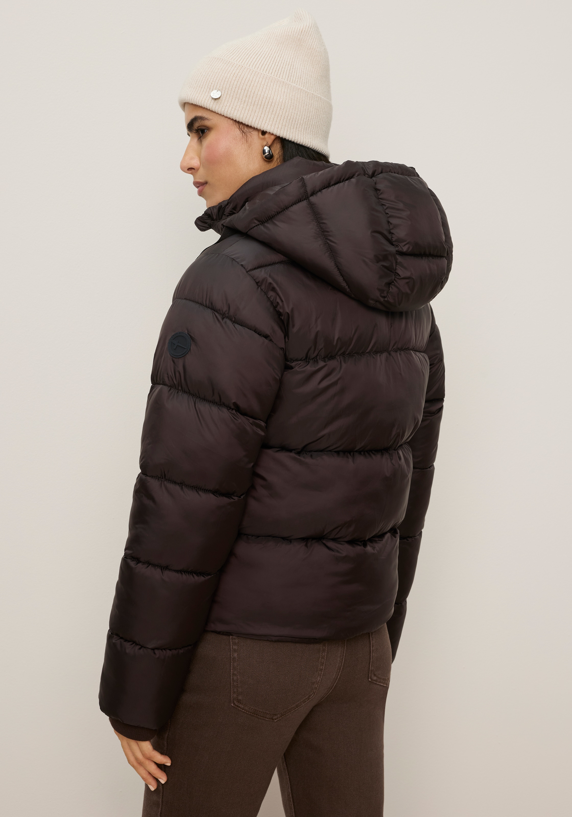 Tamaris Steppjacke mit Kapuze kurze Puffer Jacke mit abnehmbarer Kapuze