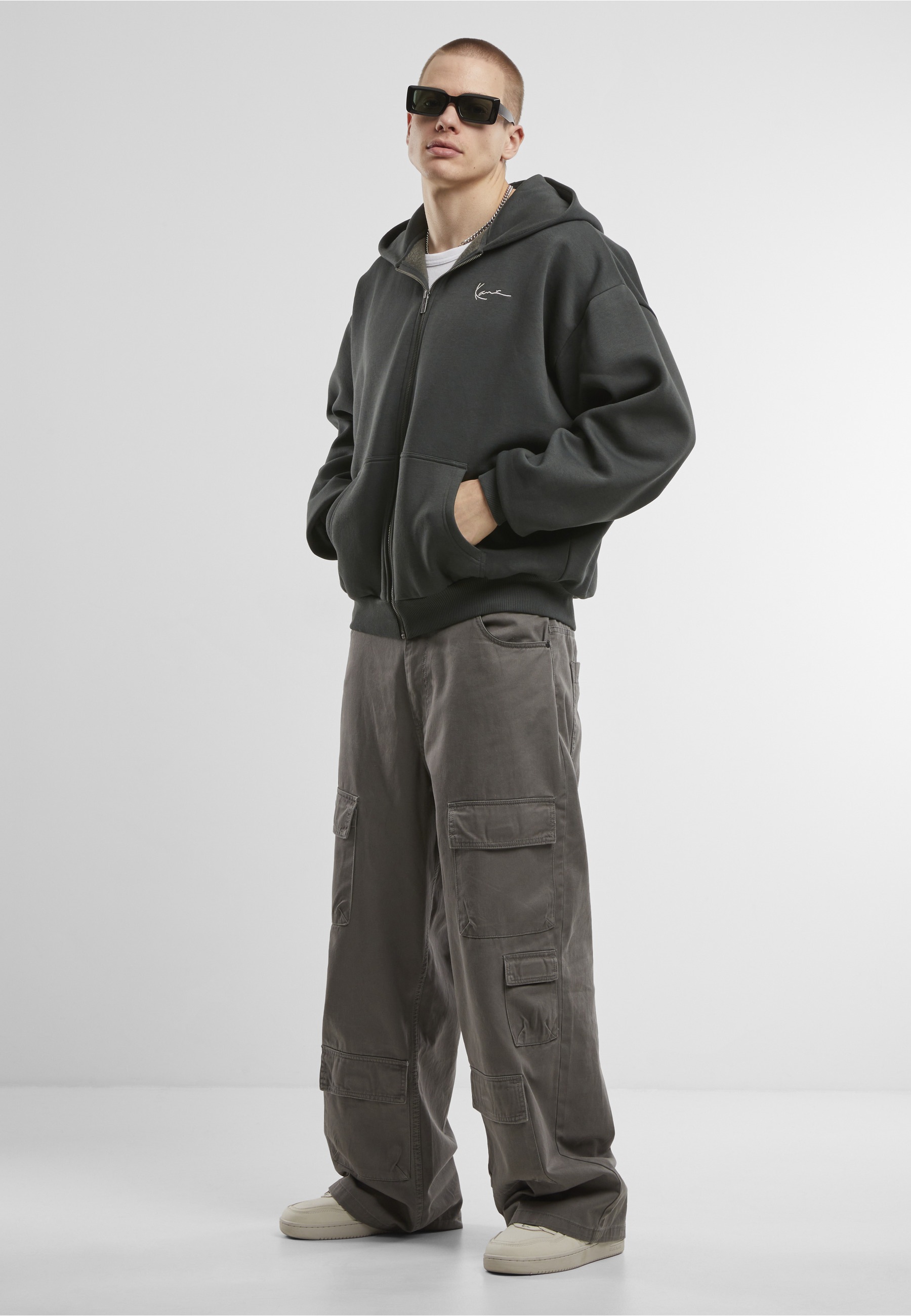 Karl Kani Kapuzenpullover »Karl Kani KK Old English Chrome Backprint Zip Hoodie« 1 tlg.