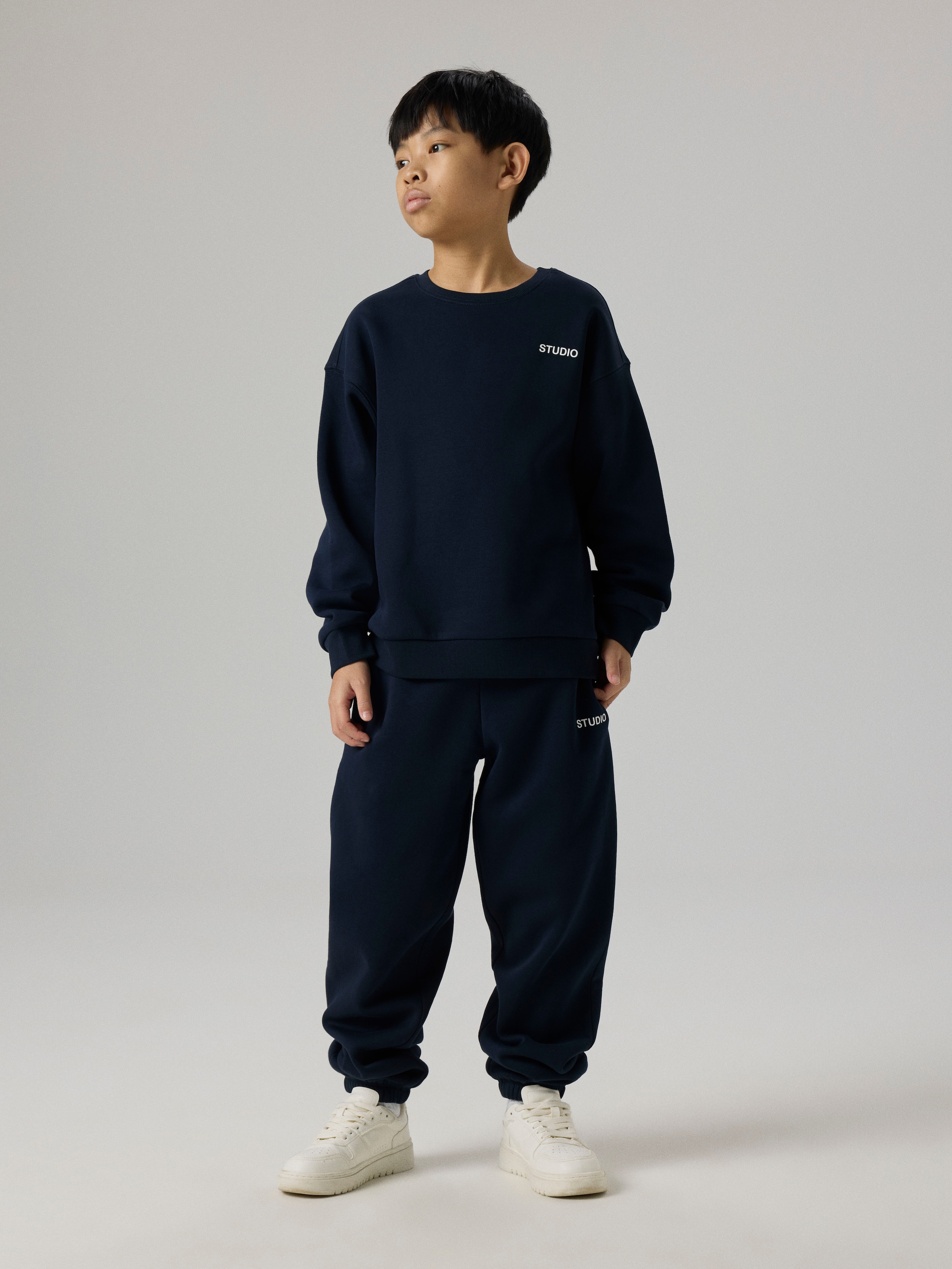 Name It Sweathose »NKMRIO RLX SWEAT PANT BRU NOOS«  Baumwollmischung, loose fit