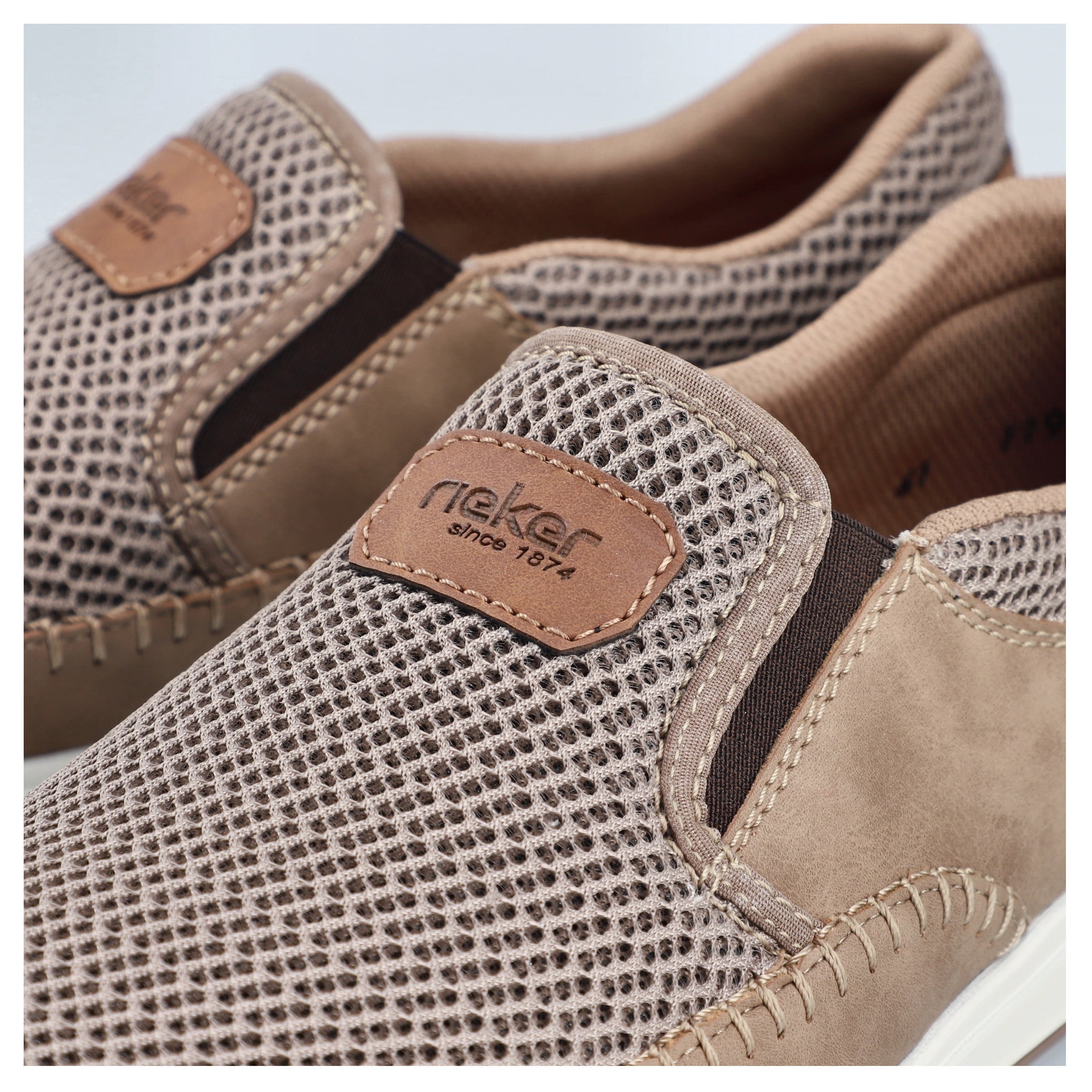 Rieker Slipper  Slip-on Sneaker, Schlupfschuh mit Stretcheinsätze