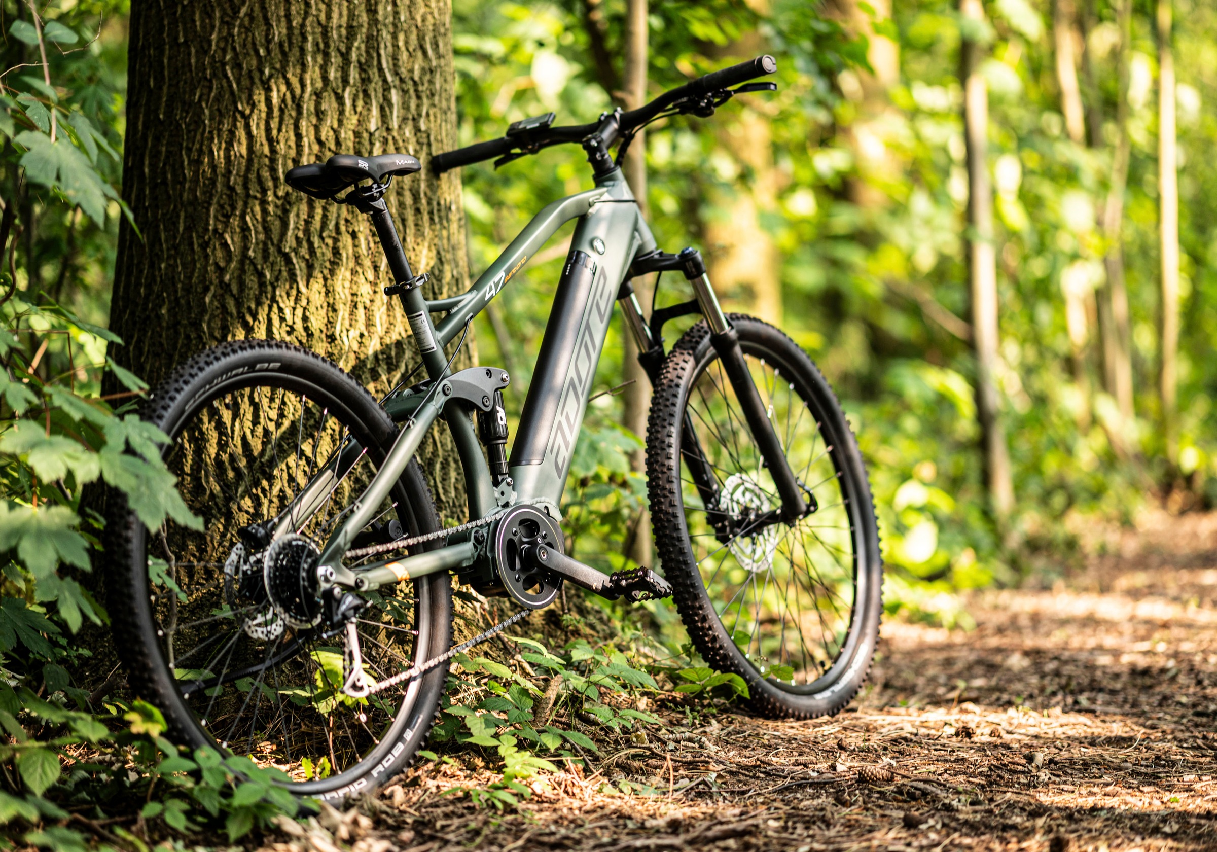 Adore E-Bike »Santoro«, 9 Gang, Shimano, ALIVIO Shadow Design, Mittelmotor 250 W, Pedelec, Elektrofahrrad für Damen u. Herren, MTB