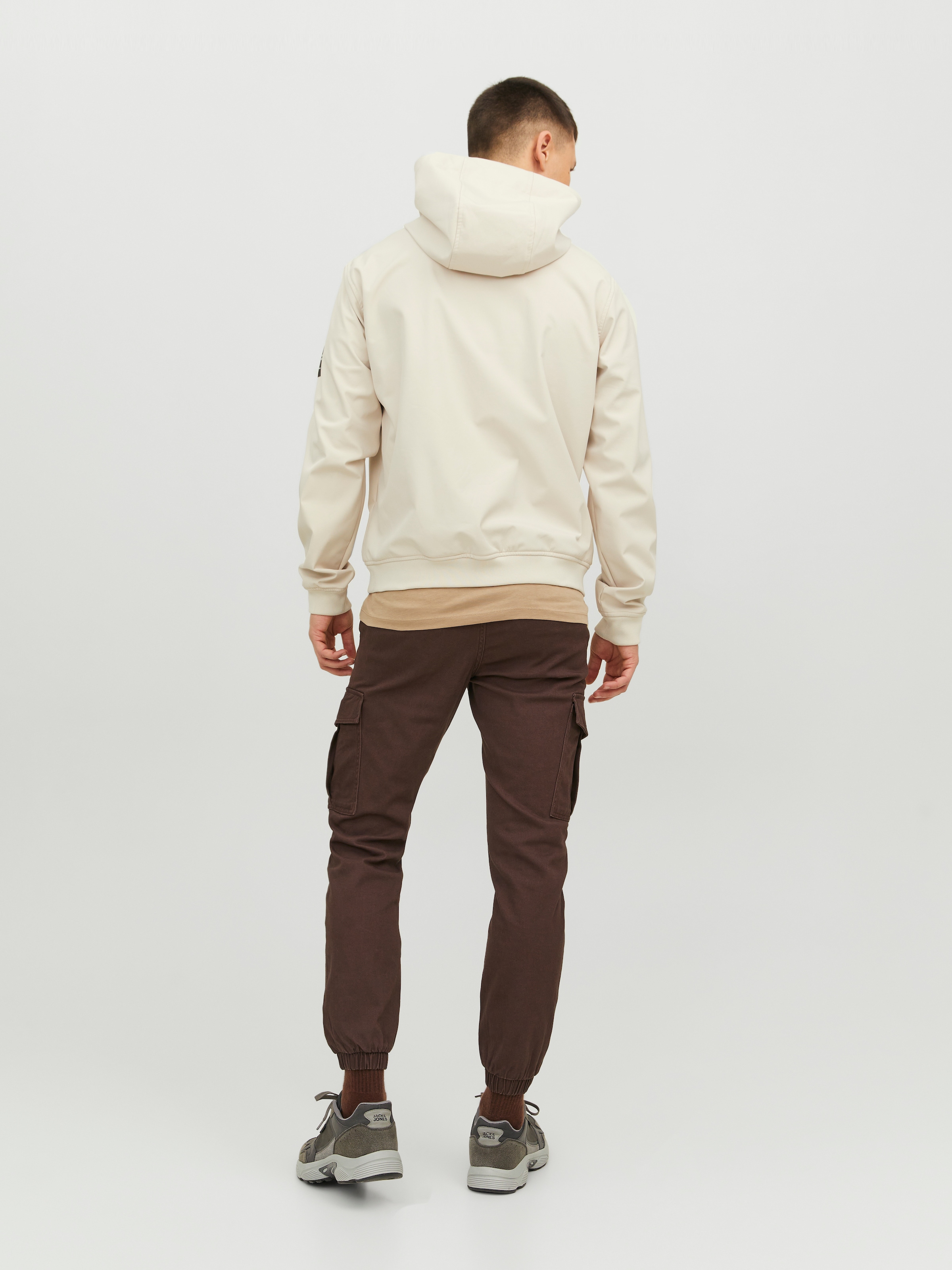 Jack & Jones Softshelljacke »JJEBASIC mit wasserabweisender Funktion« mit Kapuze Kunstfaser, regular fit
