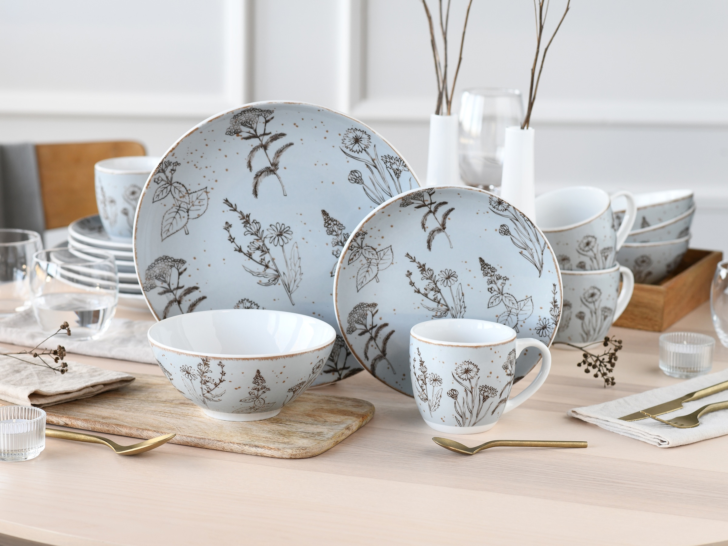 CreaTable Kombiservice »Geschirr-Set Vintage Flowers«, (Set, 16 tlg., Kaffeeservice und Tafelservice im Set, für 4 Personen), Service, Dekor mit Blüten und Gräsern, 16 Teile, für 4 Personen