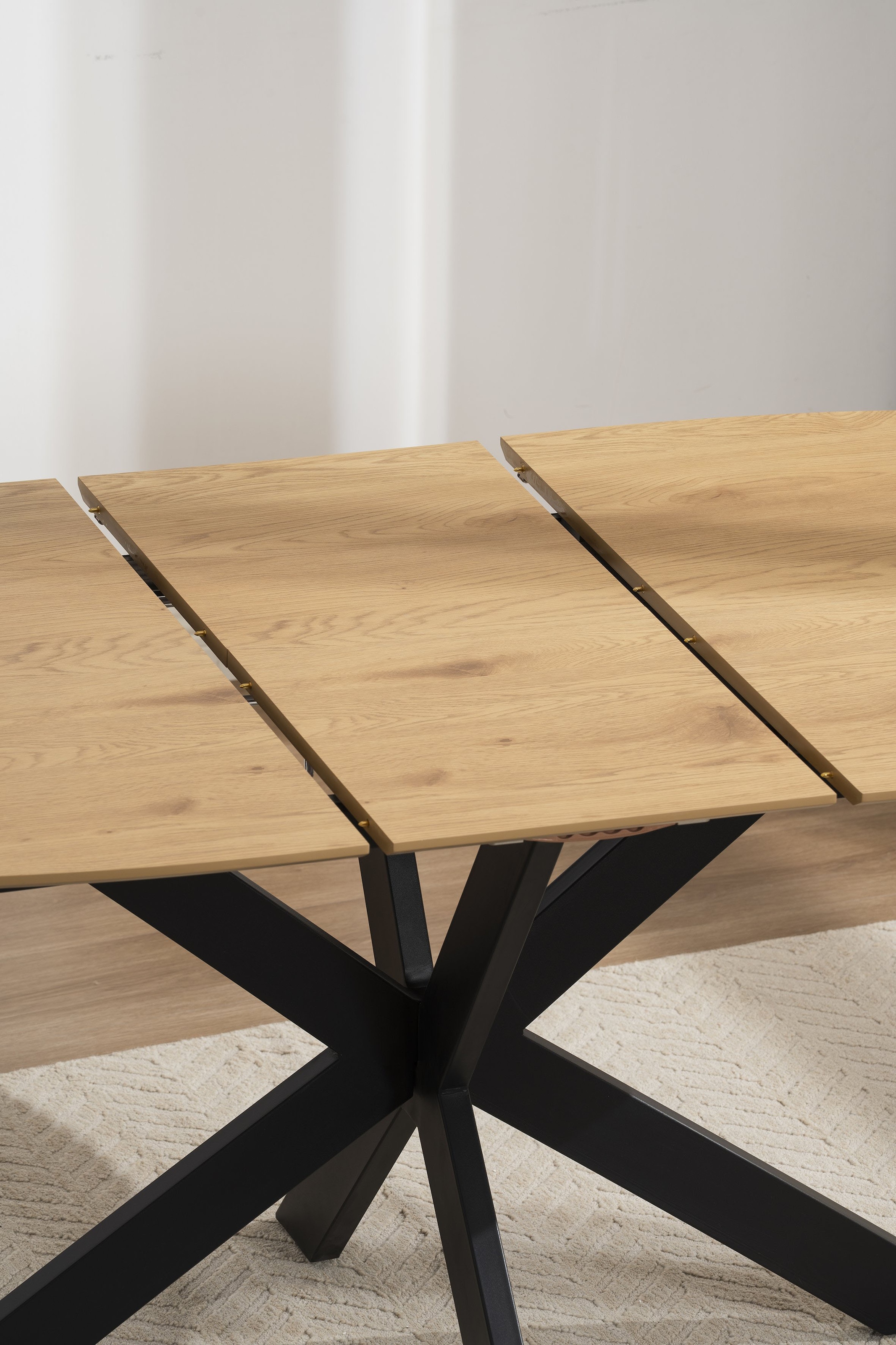 byLIVING Esstisch »NEVADA« Tischplatte Eiche natur, bis 100 kg, Säule (X-förmig), Mittelauszug