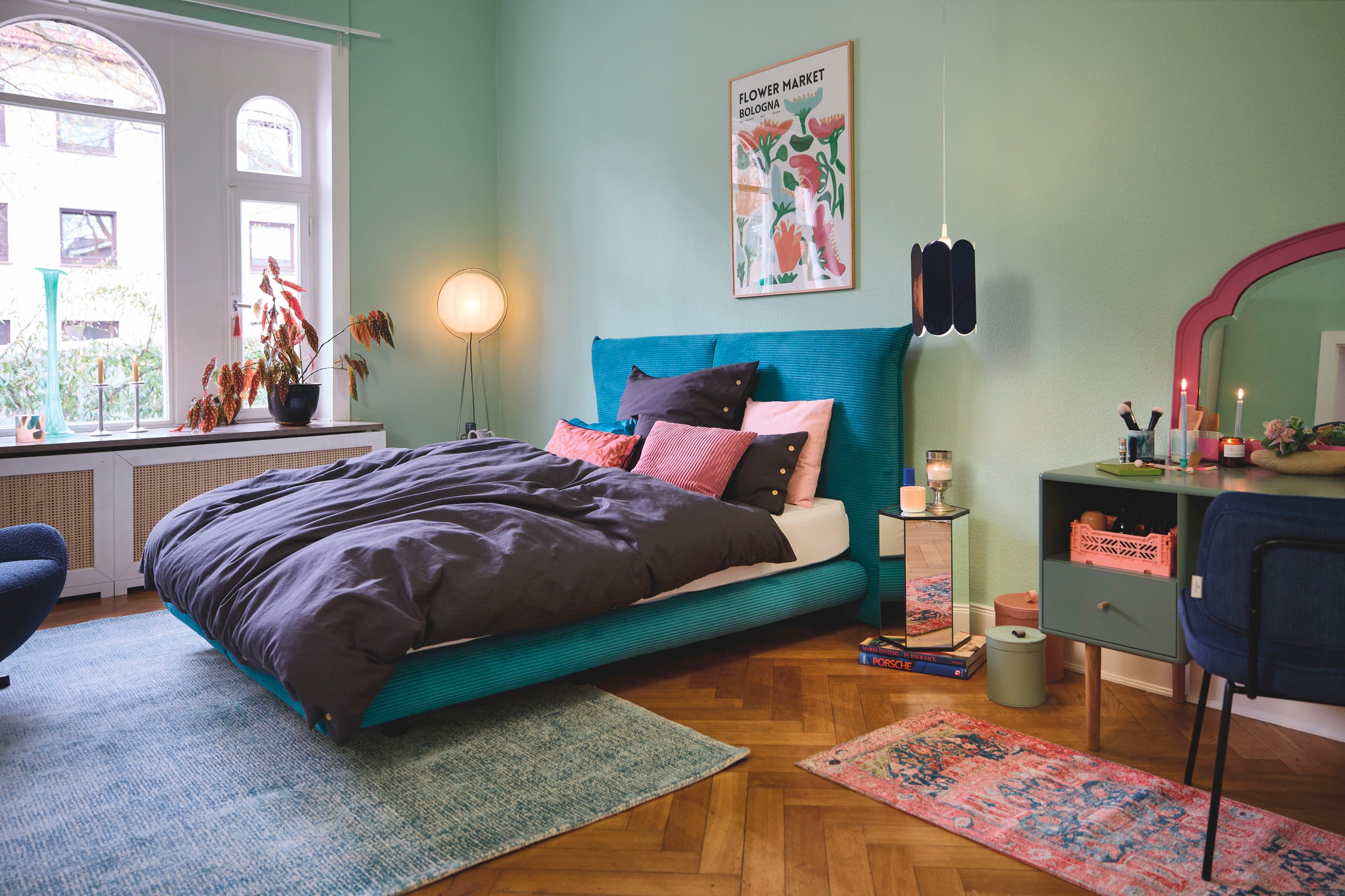 5. Bild von TOM TAILOR HOME Boxspringbett »SOHO PILLOW BOX«, in Schwebeoptik, Kopfteil in Kissenform, Höhe 120 cm