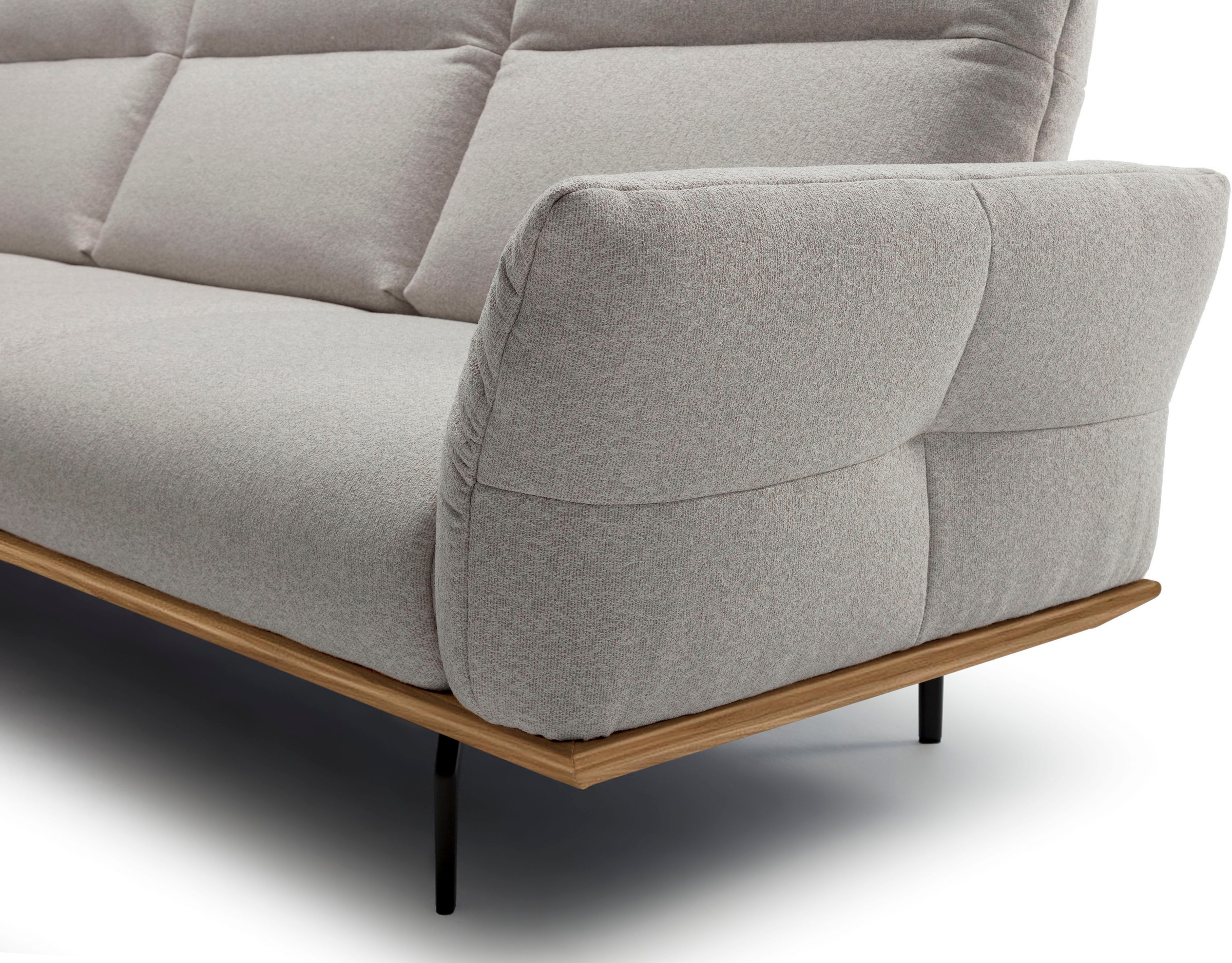 Creation BY ROLF BENZ Ecksofa »CR.460«, Sockel in Nussbaum, Winkelfüße in Umbragrau, Breite 338 cm
