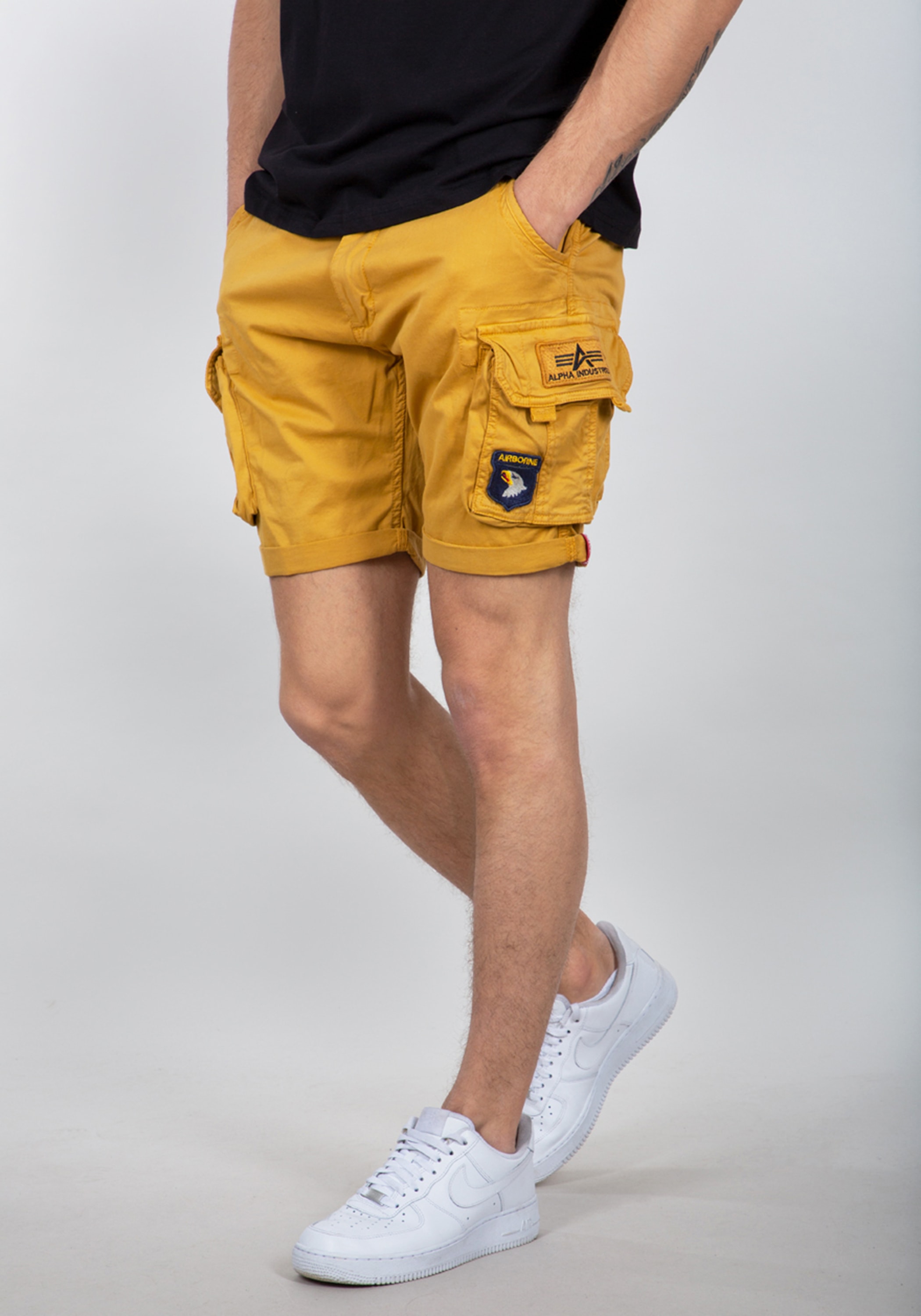 3. Bild von Alpha Industries Shorts »ALPHA INDUSTRIES Men - Shorts Crew Short Patch«