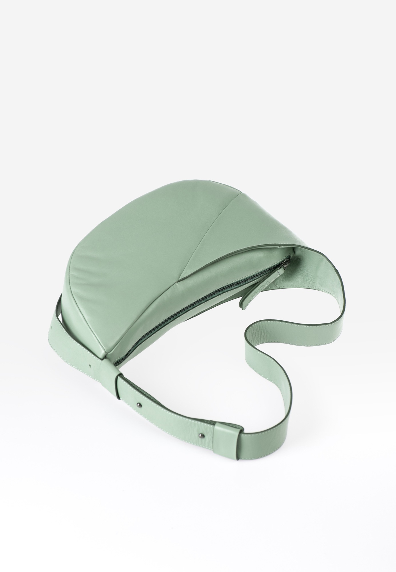 aunts & uncles Hobo »Halfmoon Bag Bee Balm«