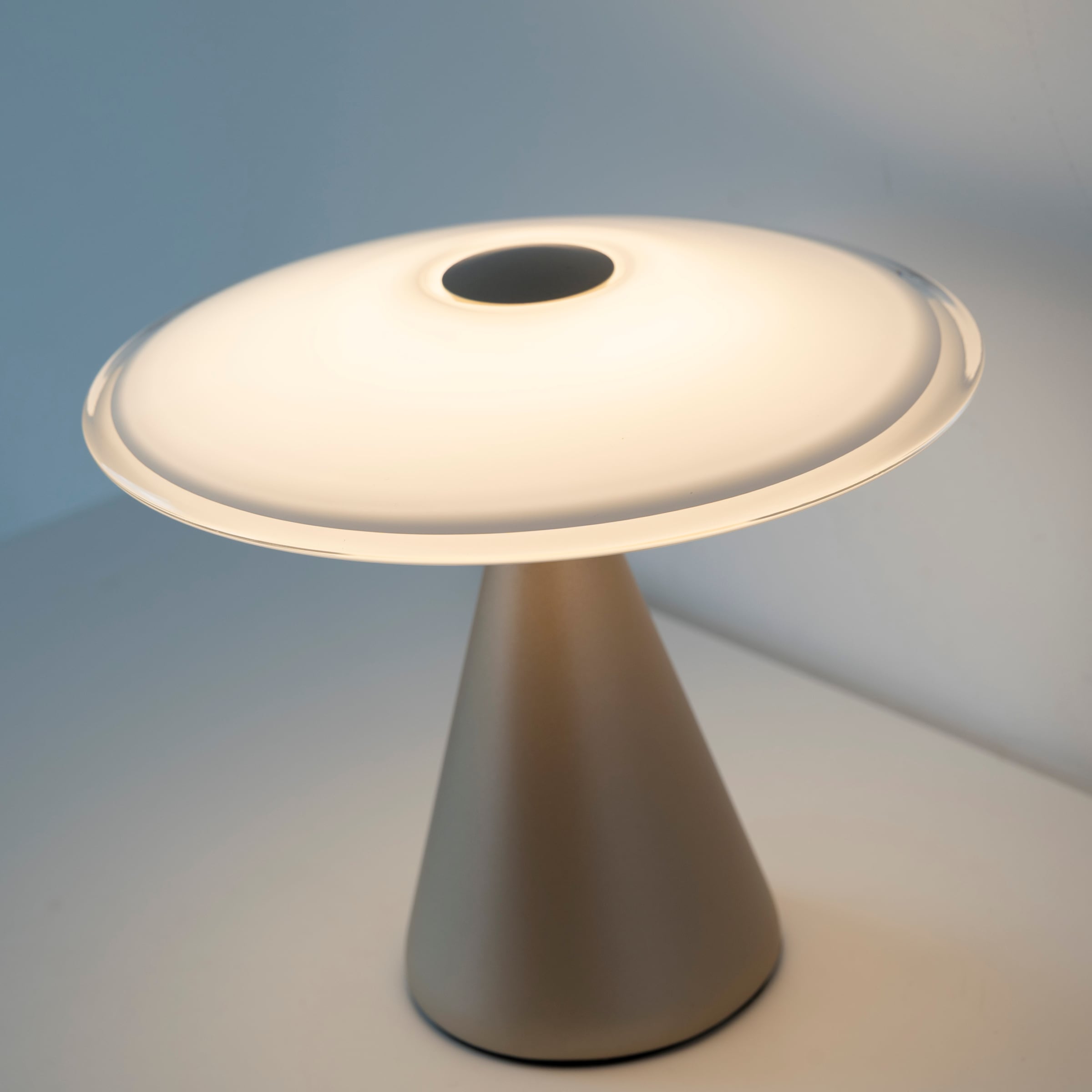 Paul Neuhaus LED Tischleuchte »ELIPSA« LED-Board 1 Stk. Warmweiß Touchdimmer, Memoryfunktion, Opalglas