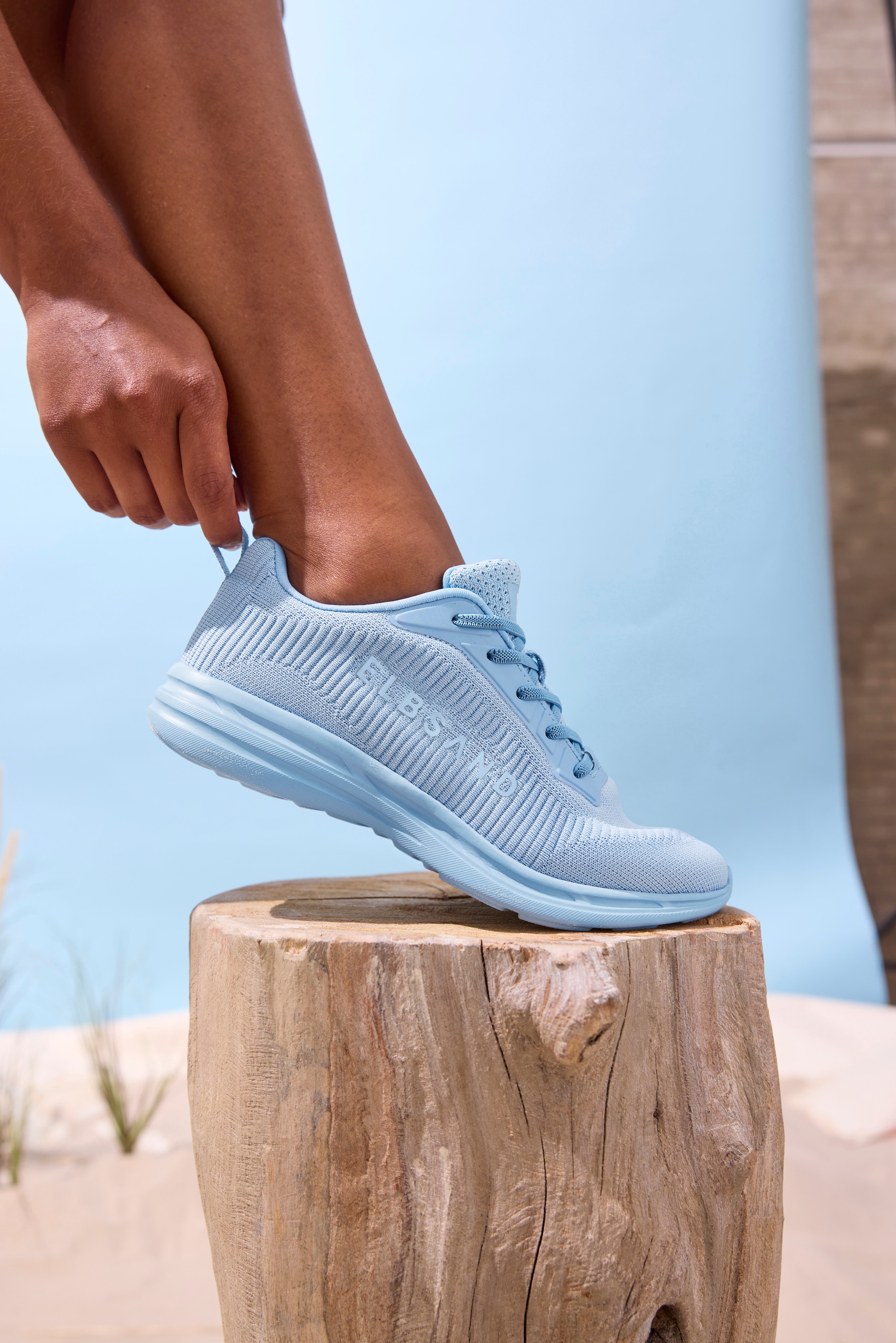 Elbsand Sneaker »Freizeitschuh, Halbschuh«, mit elastischen Bändern für schnelles Reinschlüpfen, Unisex VEGAN