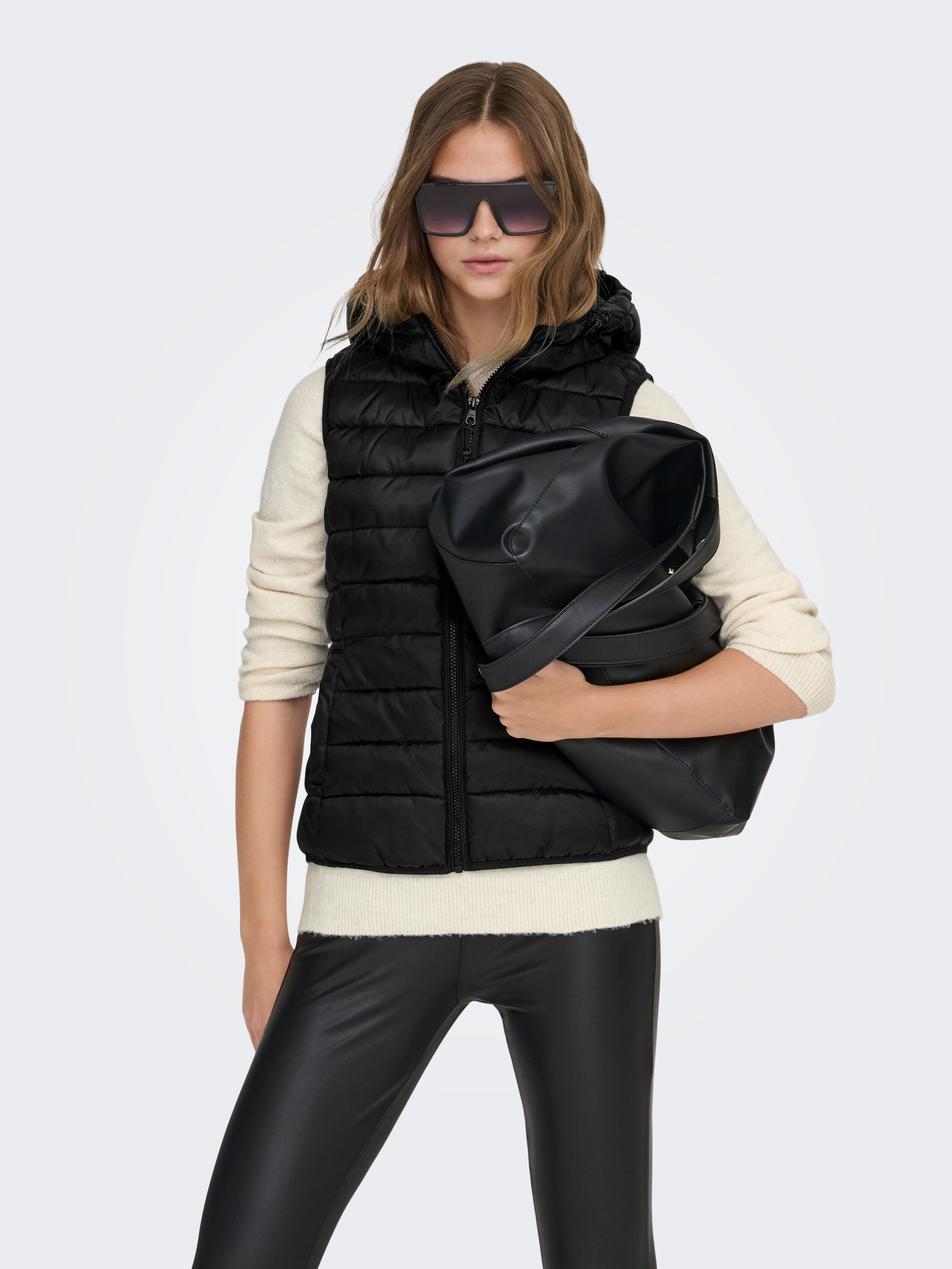 ONLY Steppweste »ONLNEWTAHOE HOOD WAISTCOAT OTW NOOS« mit Kapuze