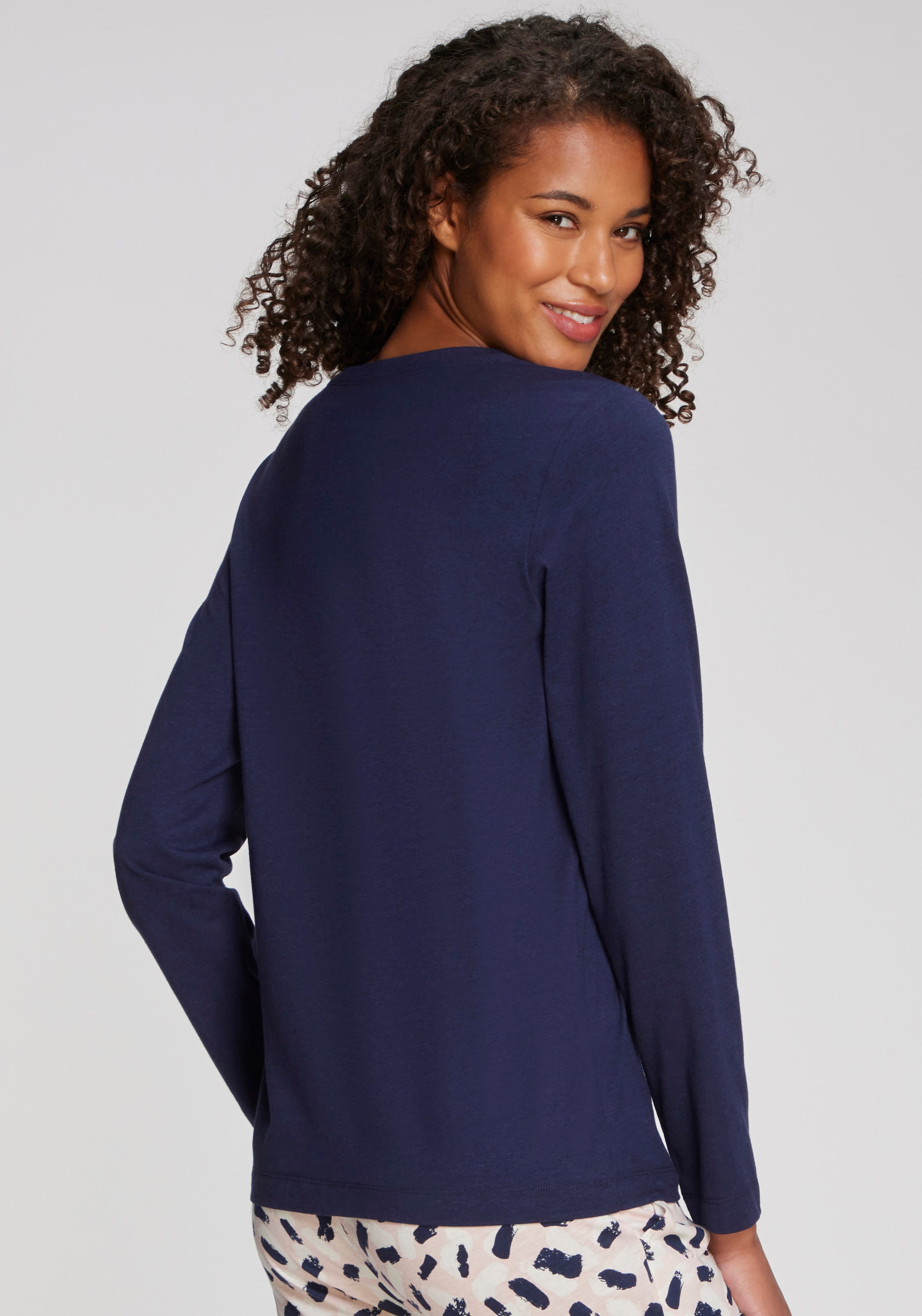 s.Oliver Longsleeve, Mit kleinem Frontprint