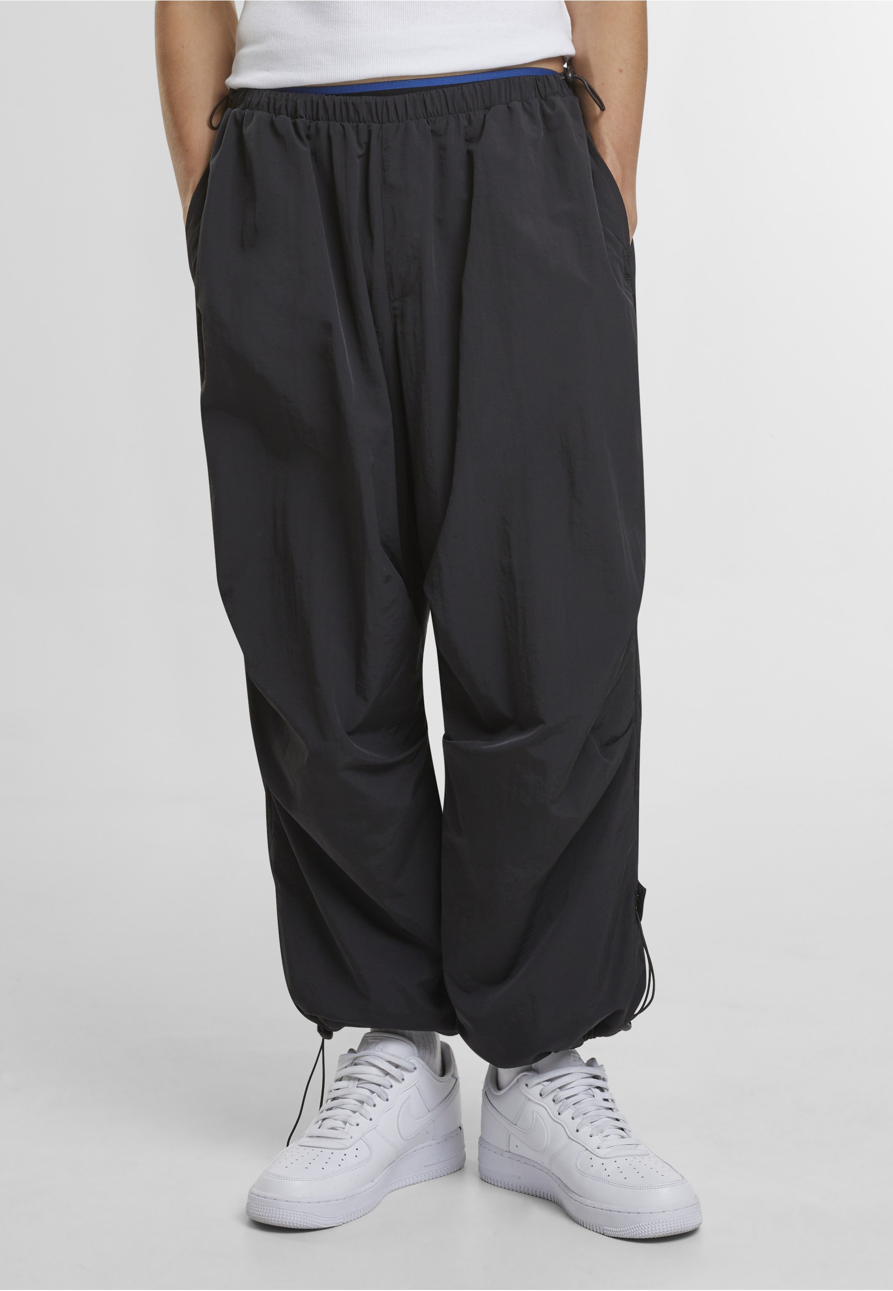URBAN CLASSICS Stoffhose »Urban Classics Herren Nylon Parachute Pants«