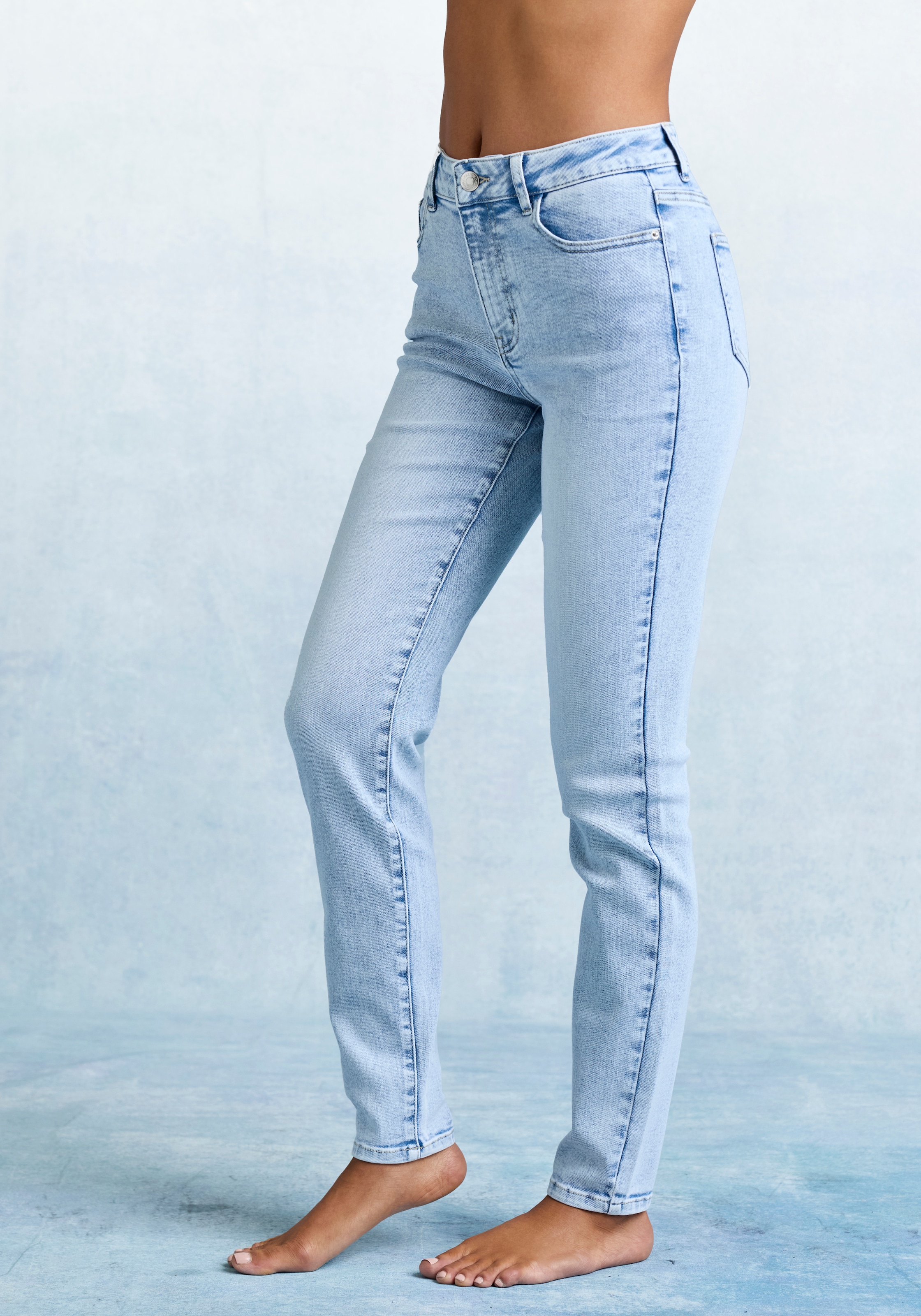 French Connection Skinny-fit-Jeans »mit Used-Waschung und klassischem 5-Pocket-Design« schmale Beinform, Röhrenjeans, Stretchjeans, elastisches Material