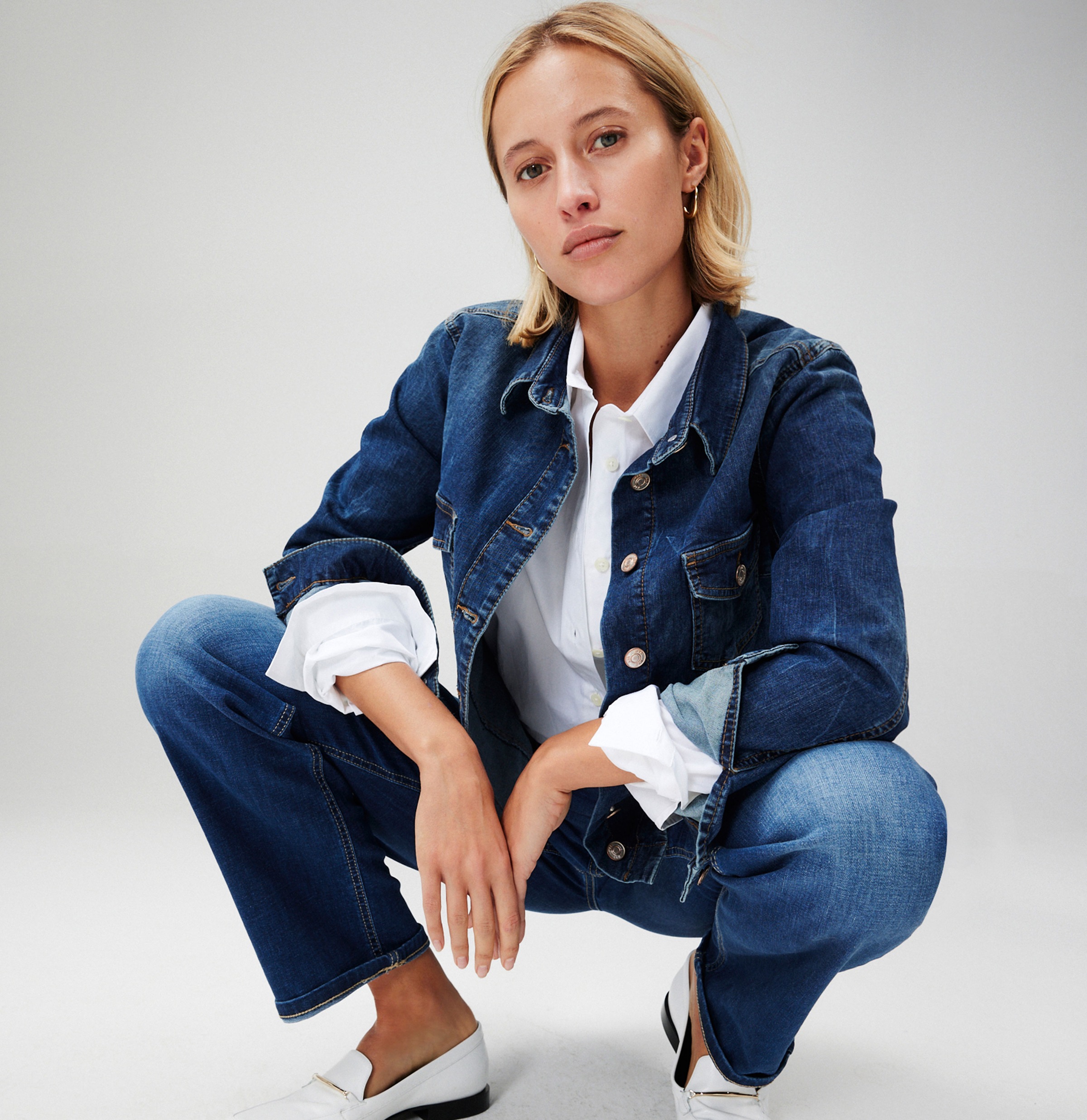 MAC Jeansjacke »RICH JACKET«, aus leichter, sommerlicher Denim-Qualität mit hohem Baumwoll-Anteil