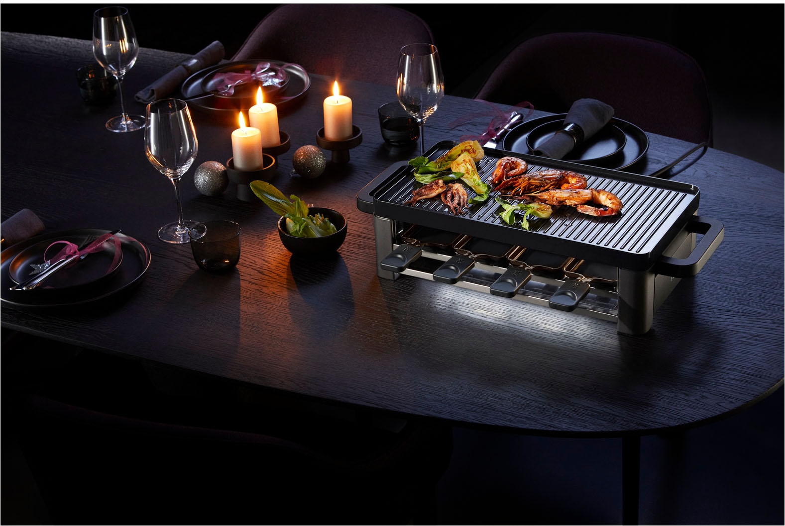 WMF Raclette »Master, indirekte LED-Beleuchtung, Keramikbeschichtung«, 8 St. Raclettepfännchen, 1500 W, Variable Temperatur, spülmaschinengeeignete Pfännchen und Spatel