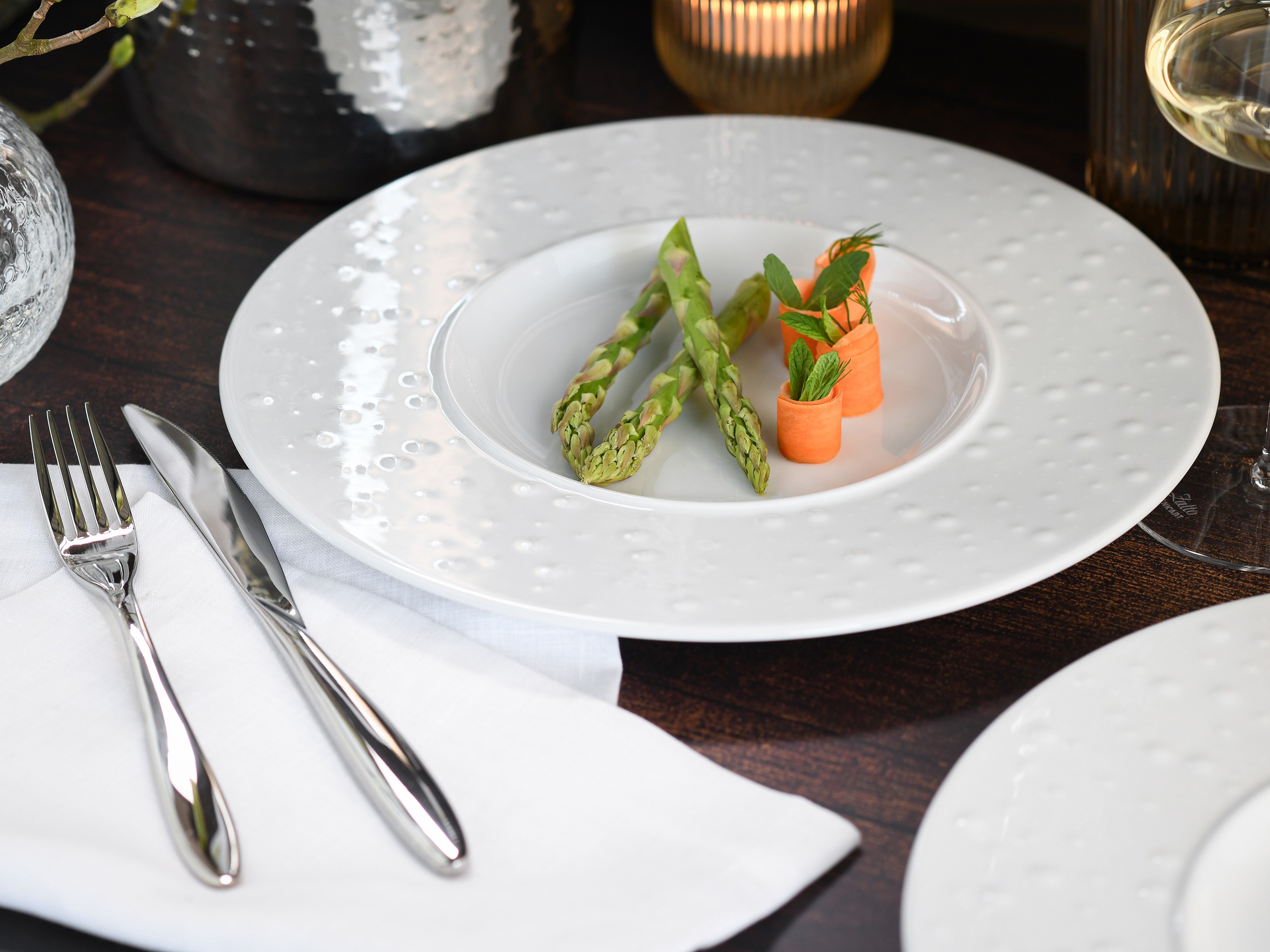 CreaTable Teller »Show Time Drop weiß, Gourmetteller 4-tlg.« Moderne Formgebung, Fine Dining-Charakter, Relief Oberfläche