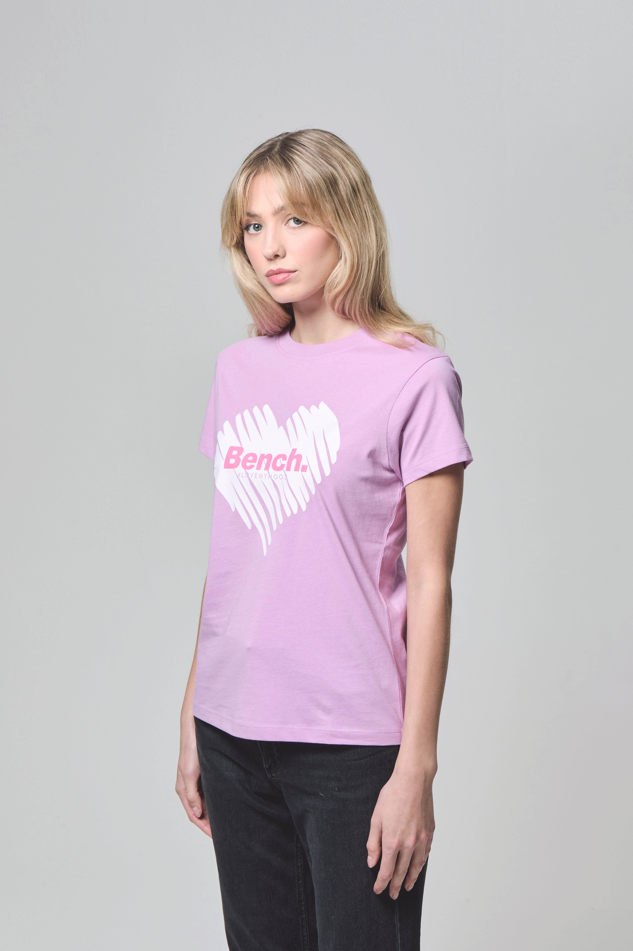 Bench. Rundhalsshirt »MIAO«