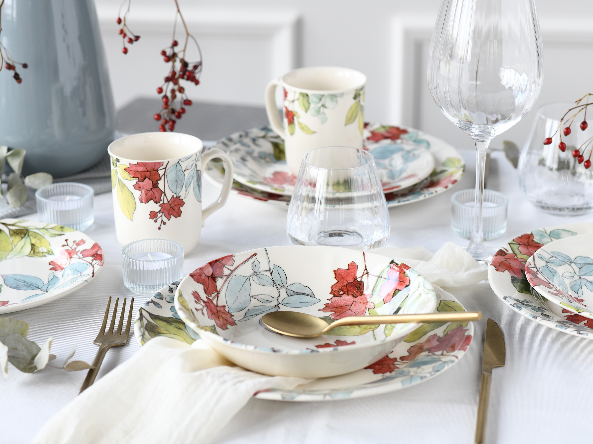 CreaTable Kombiservice »Geschirr-Set Maple«, (Set, 16 tlg., Kaffeeservice und Tafelservice im Set, für 4 Personen), Service, romantisches Blattdekor, 16 Teile, für 4 Personen