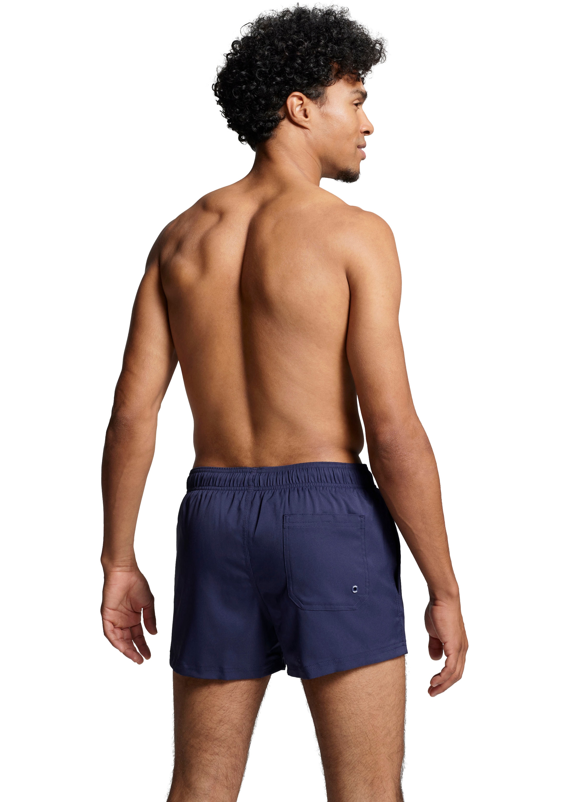 PUMA Badeshorts, mit seitlichen Eingrifftaschen und Gesäßtasche mit Klettverschluss