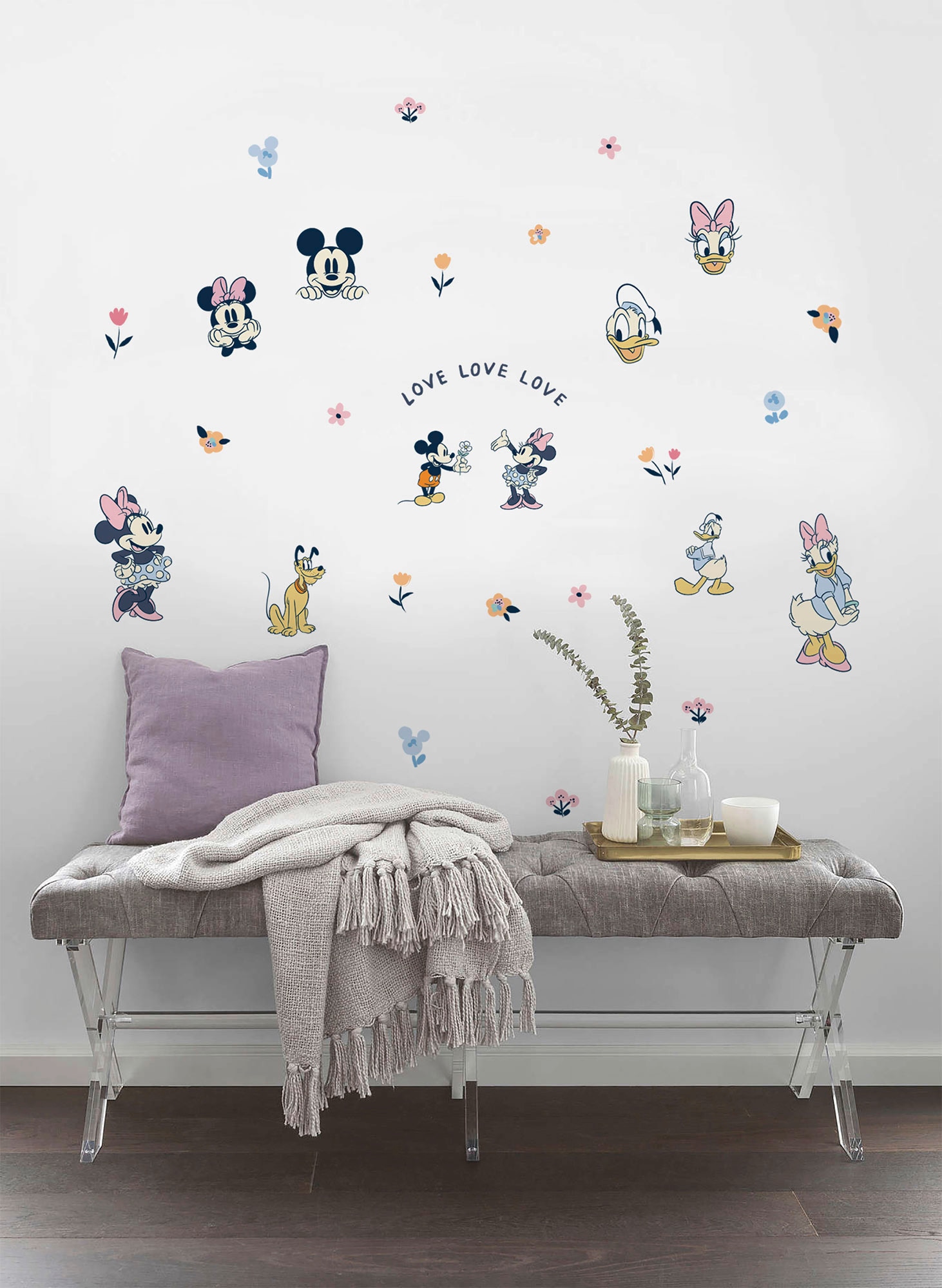 Komar Wandtattoo »Love Love Love - Größe 50 x 70 cm«, (40 St.), selbstklebend, Wandsticker, Kinderzimmer