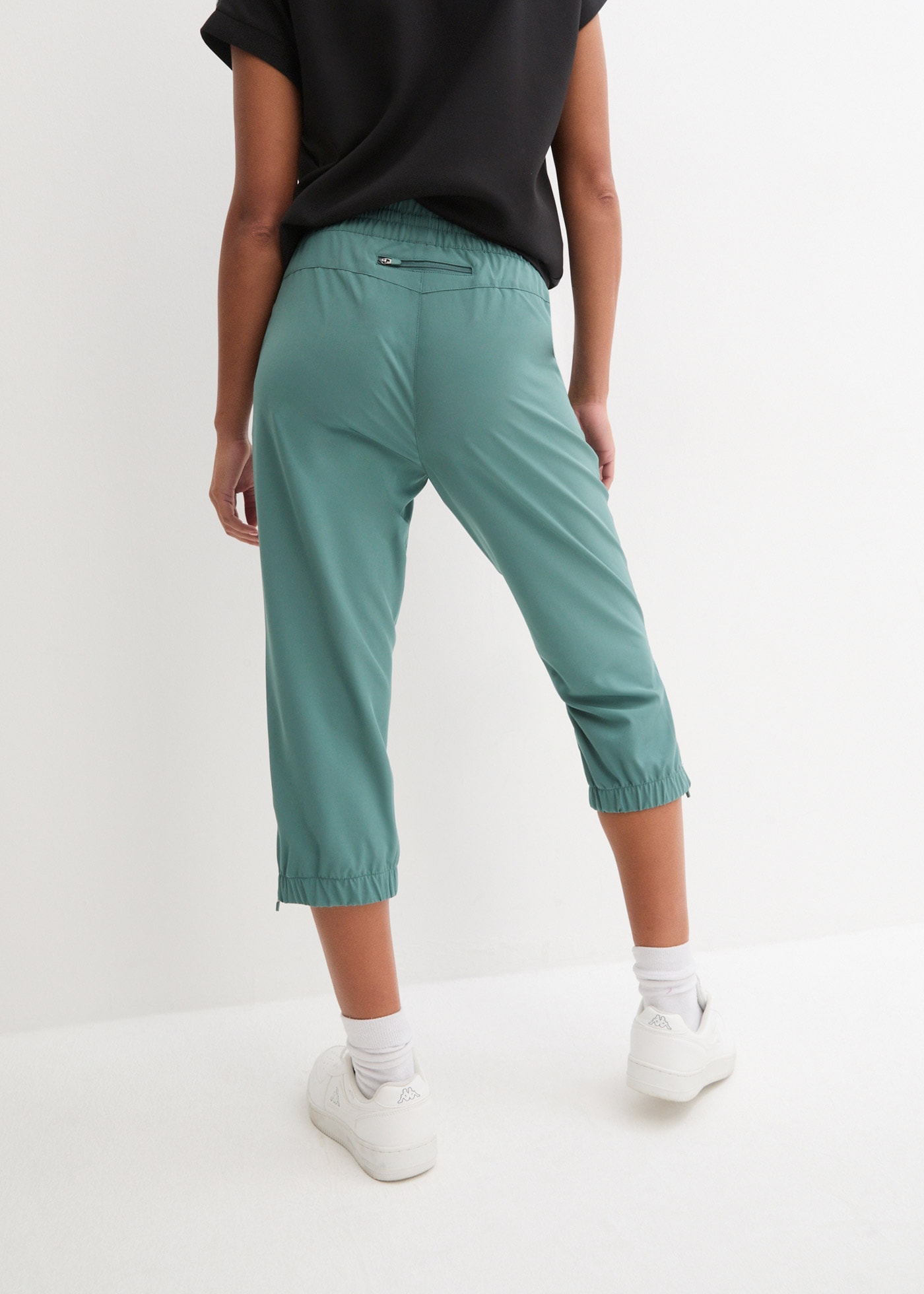 bonprix Funktionshose  in 7/8 länge, Seitenschlitze mit Zipper, Reißverschlusstasche hinten