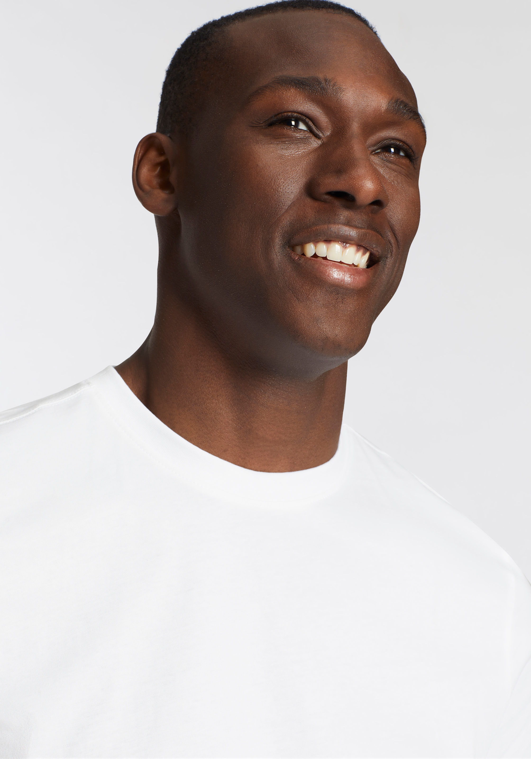 Man's World T-Shirt »neue Farben!«, (3er-Pack), Kurzarm, unifarben, Rundhals, aus Baumwolle