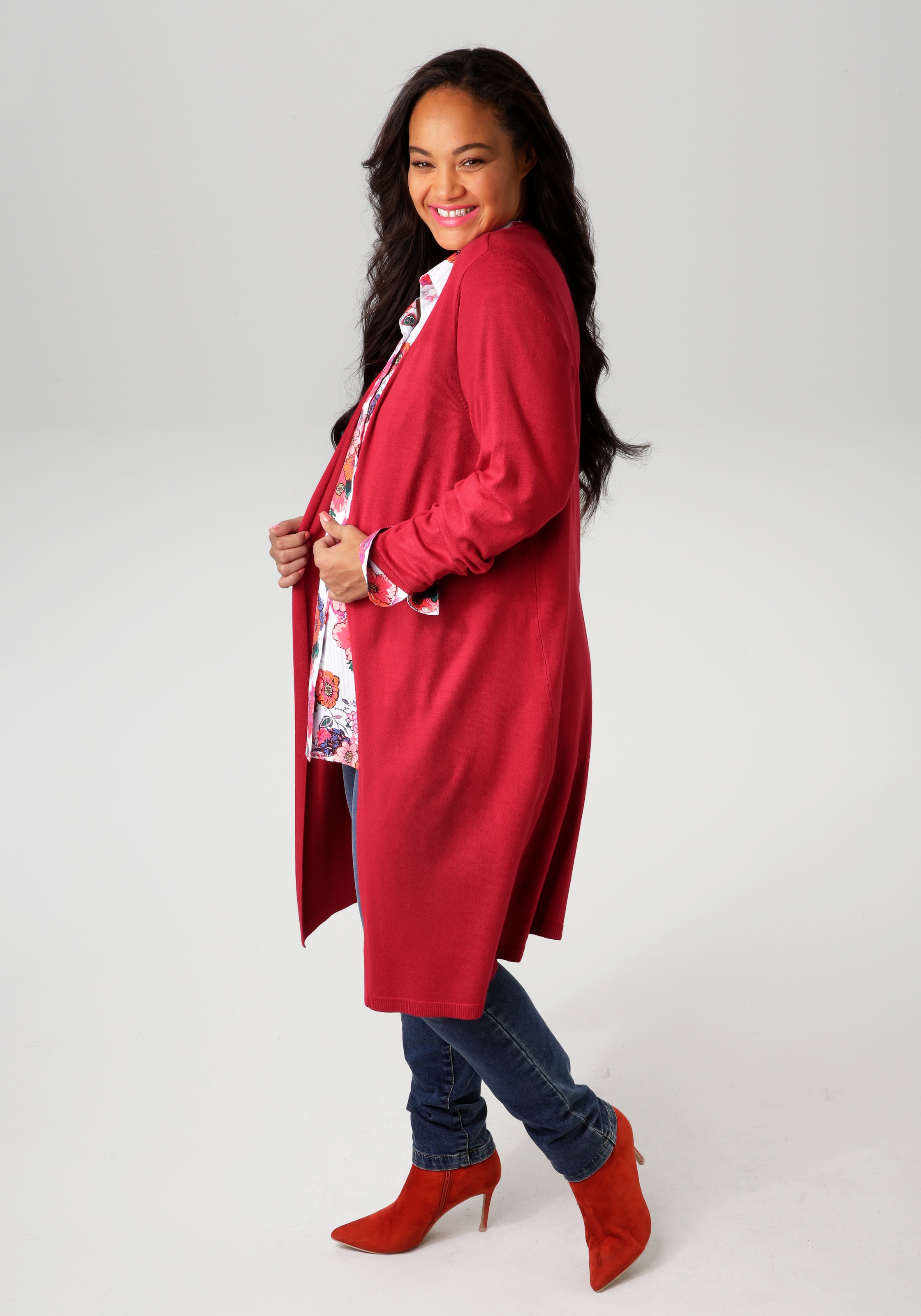 Aniston PLUS Strickjacke, in trendiger Farbpalette