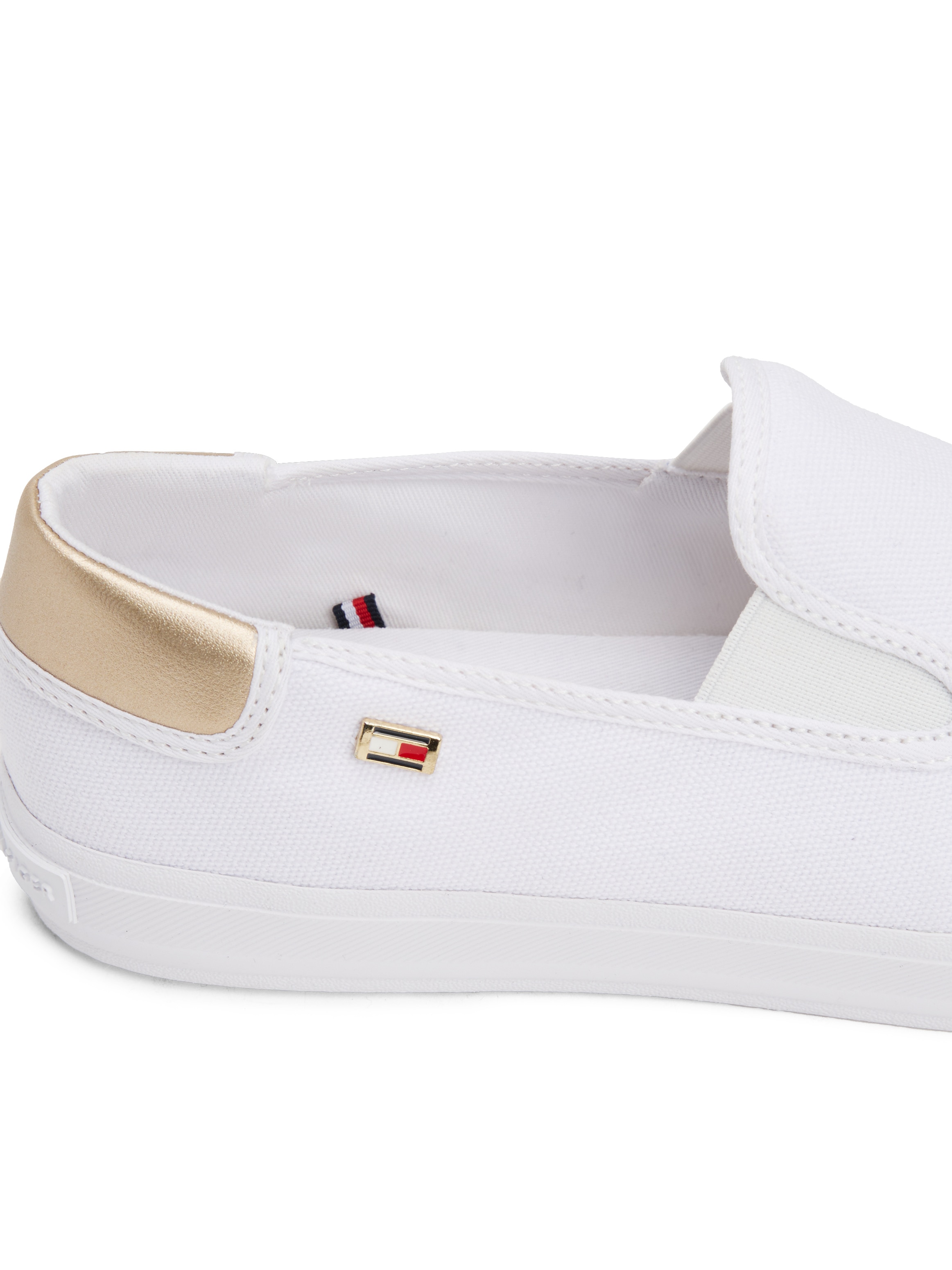 Tommy Hilfiger Slip-On Sneaker »VULC CANVAS SLIP-ON SNEAKER«, Plateau, Freizeitschuh, Halbschuh mit Kontrastbesatz, schmale Form