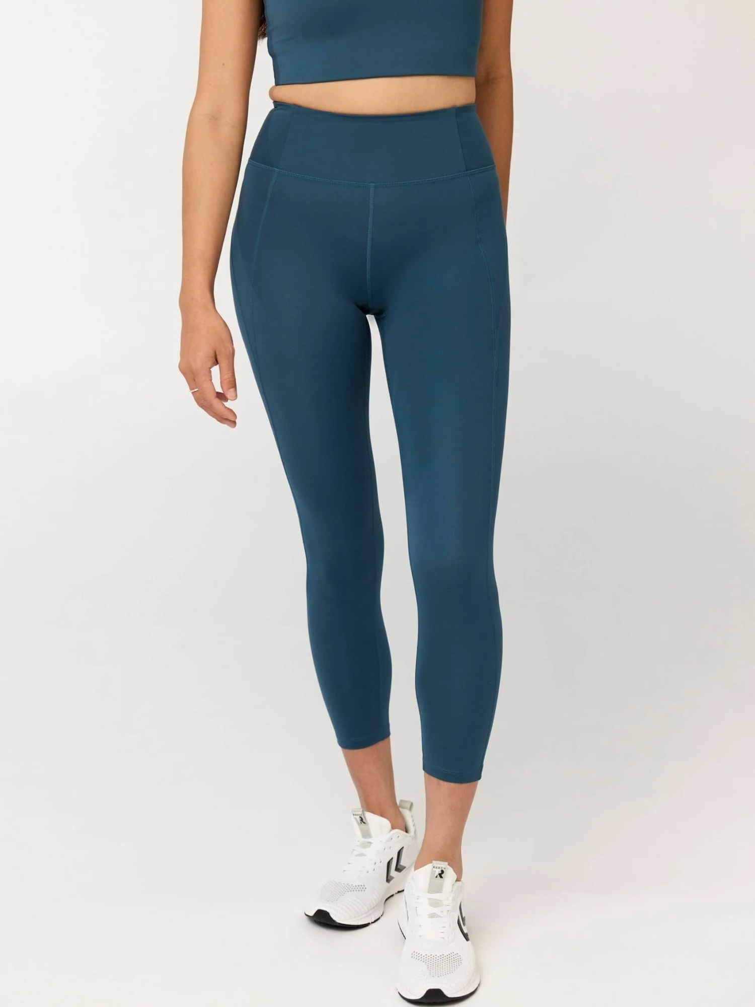 GIRLFRIEND COLLECTIVE Chinohose »Girlfriend Collective Trouser Compressive«