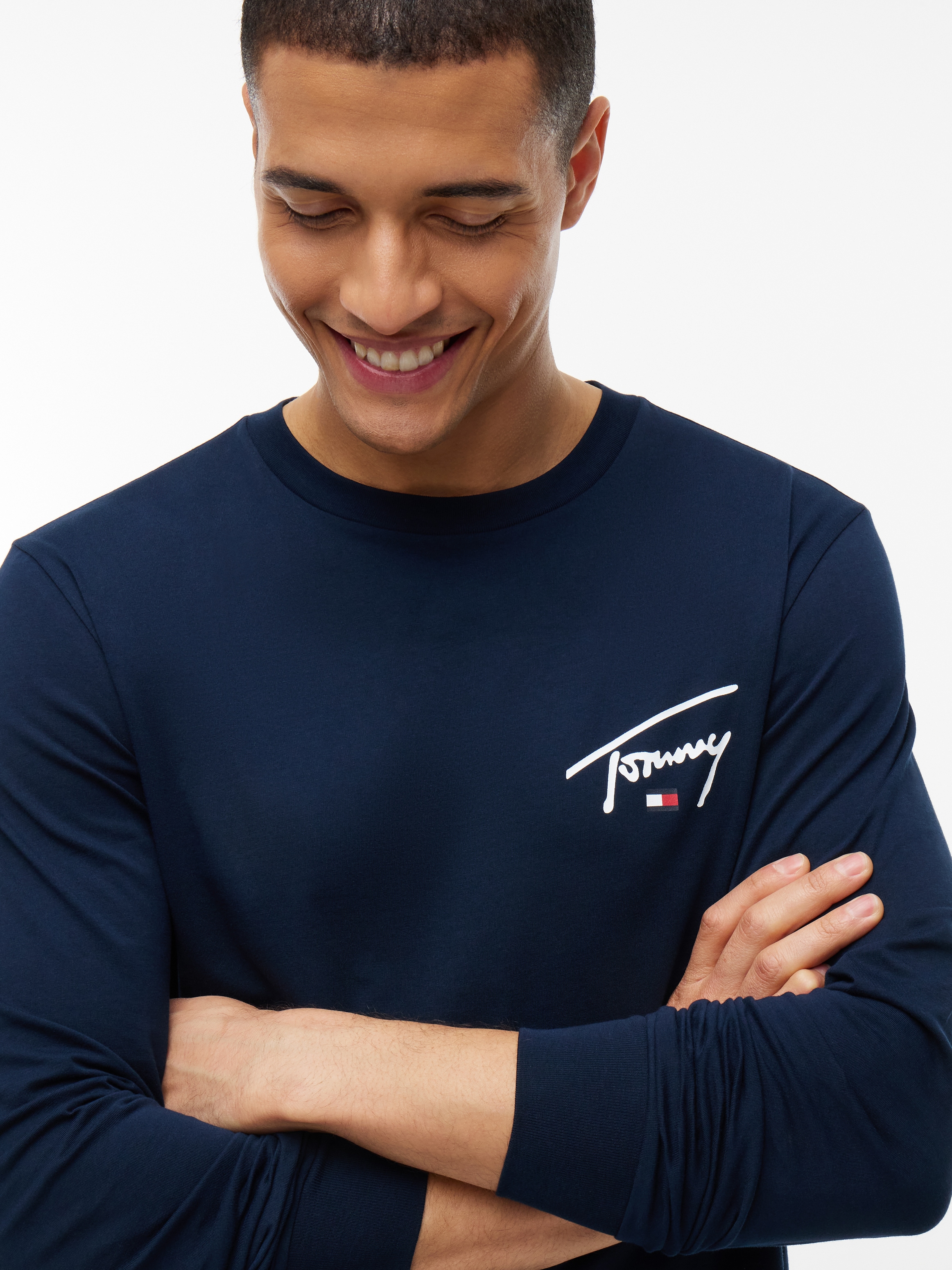 Tommy Jeans Langarmshirt »SLIM SIGNATURE CHEST TEE« Slim fit mit Rundhalsausschnitt