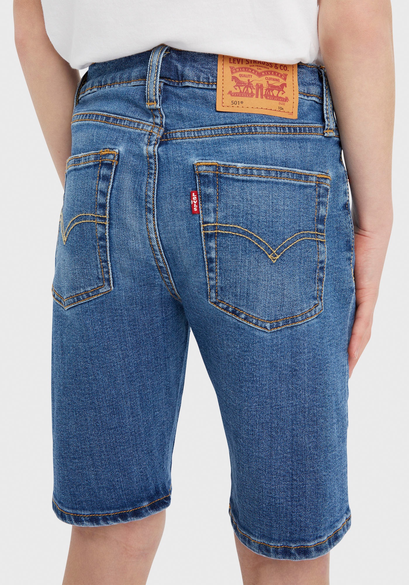 2. Bild von Levi's® Kids Jeansshorts »501 ORIGINAL SHORTS«, mit Destroyed-Details, for BOYS