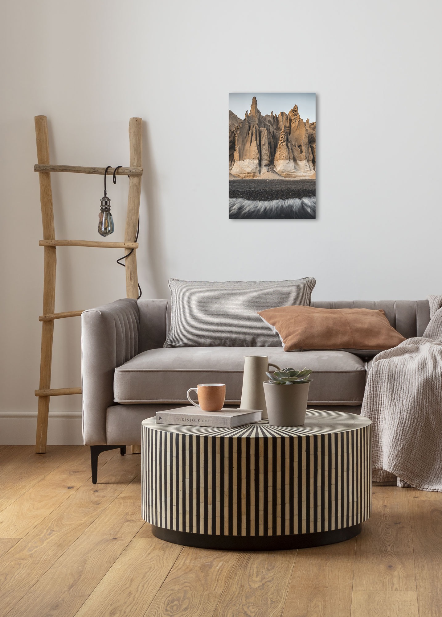 Komar Leinwandbild »Stone Towers - Größe 40 x 60 cm«, Baum-Blätter-Natur-Berge-Blumen-Foto-Jahreszeiten-Landschaft-Meer-Strand-Palmen, (Packung, 1 St.), Keilrahmenbild mi Echtholzrahmen