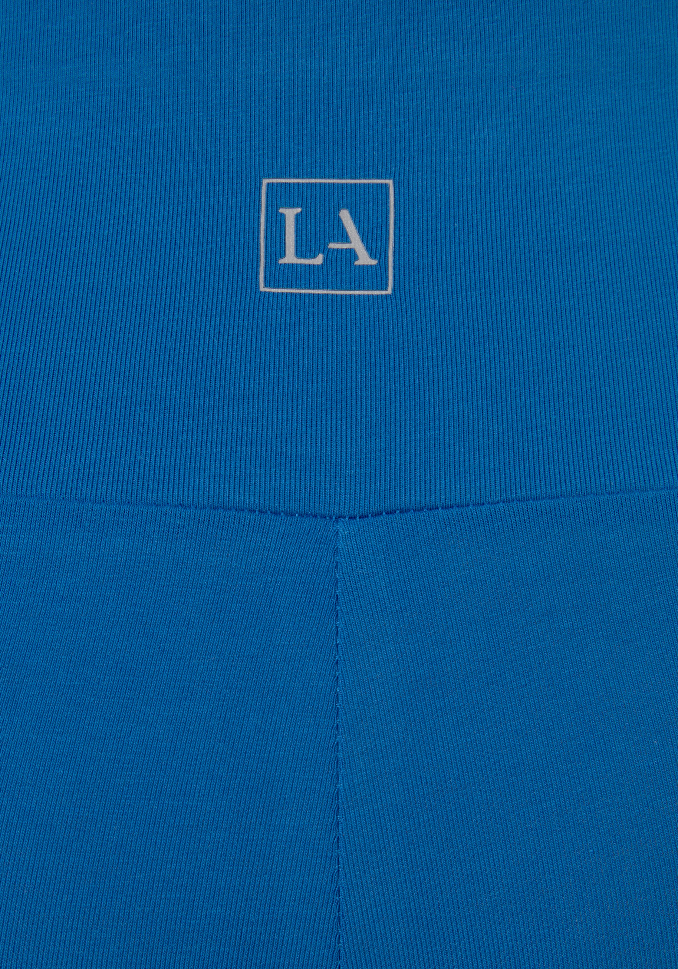 LASCANA Shorts, mit breitem Bündchen und Logodruck, Loungewear
