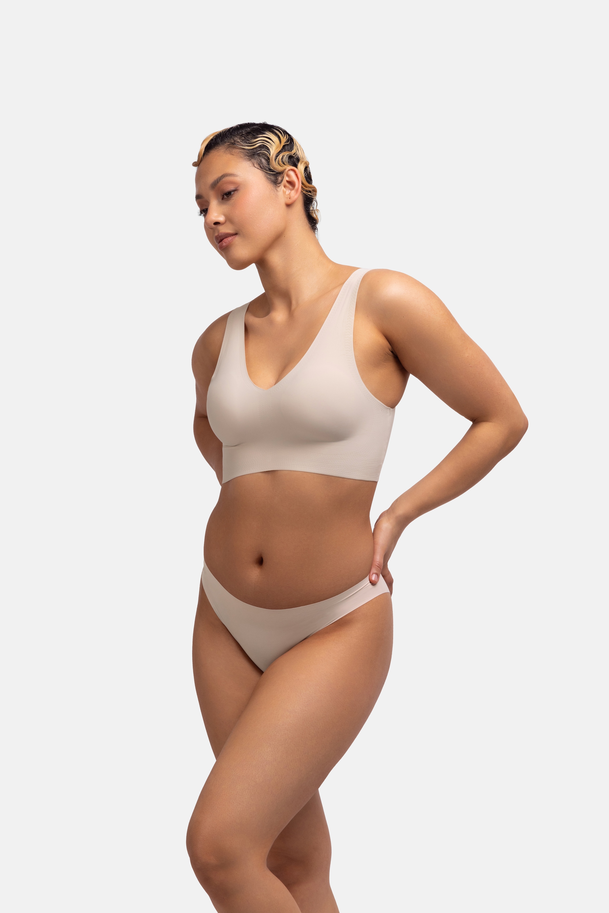 Dorina Bralette »Airlite« mit weicher Oberfläche, ohne Bügel, leicht Formgebung, elastisch