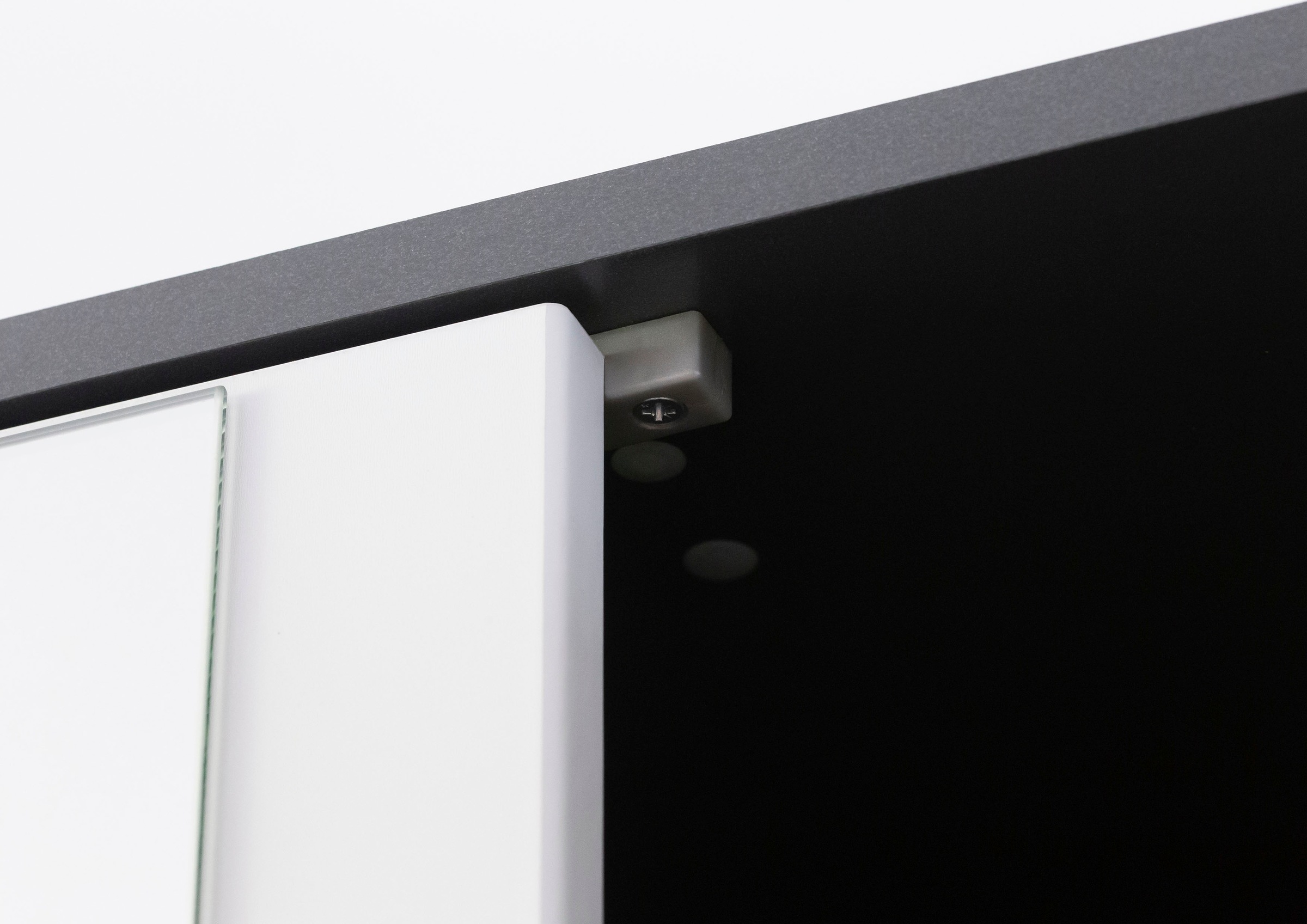 rauch Drehtürenschrank »Kleiderschrank Schrank Garderobe Wäscheschrank NAGATA viel Stauraum«, (in 3 verschiedenen Ausstattungen BASIC/CLASSIC/PREMIUM), mit Schubladen sowie Stangengriffen TOPSELLER MADE IN GERMANY