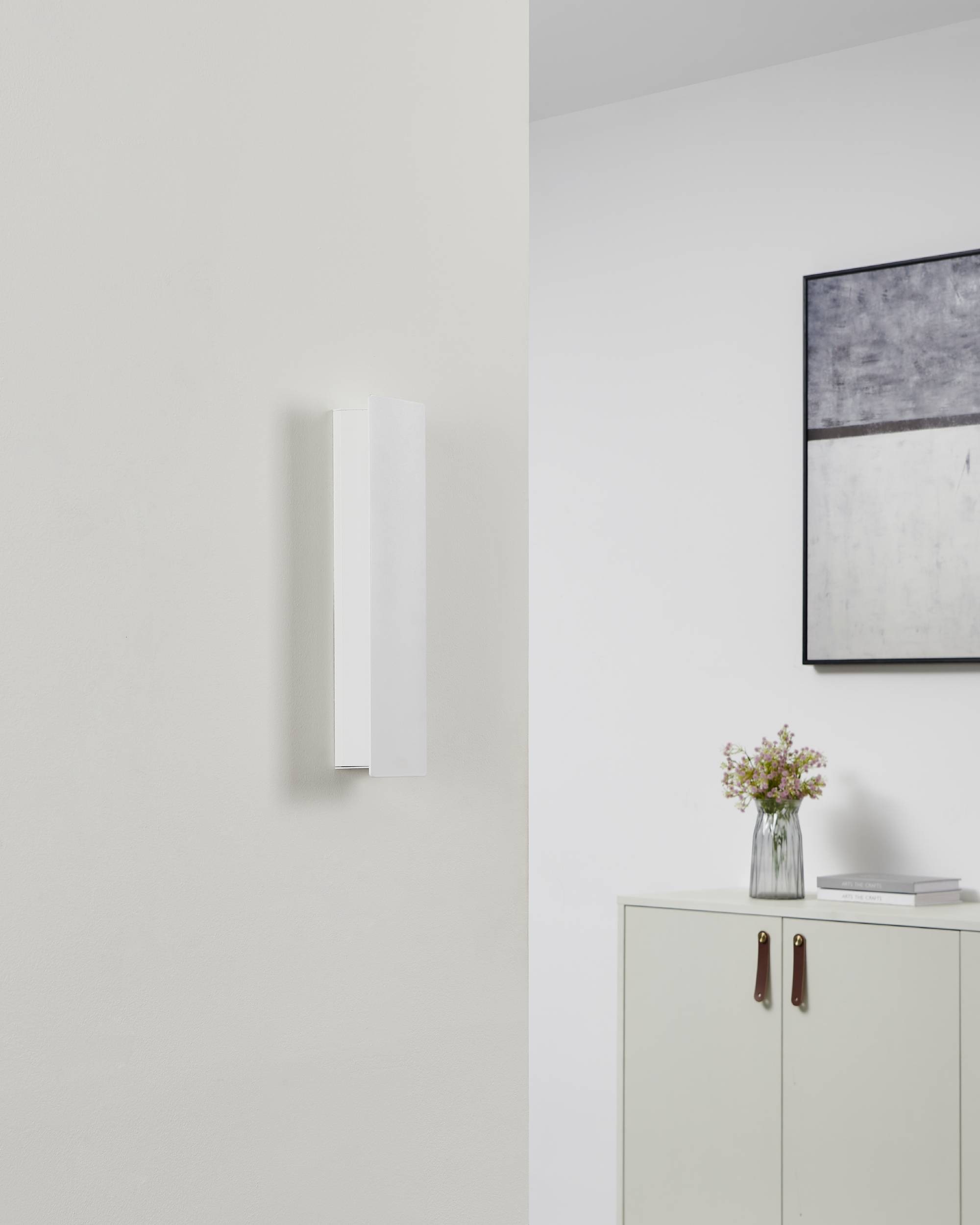 EGLO Wandleuchte »Zubialde LED Wandlampe, Wandstrahler, Aluminium und Stahl, Flurlampe« LED-Modul 1 Stk. Warmweiß Wand-/Deckenleuchte - L36 x H8 x AL5 cm - weiß - 12W inkl.