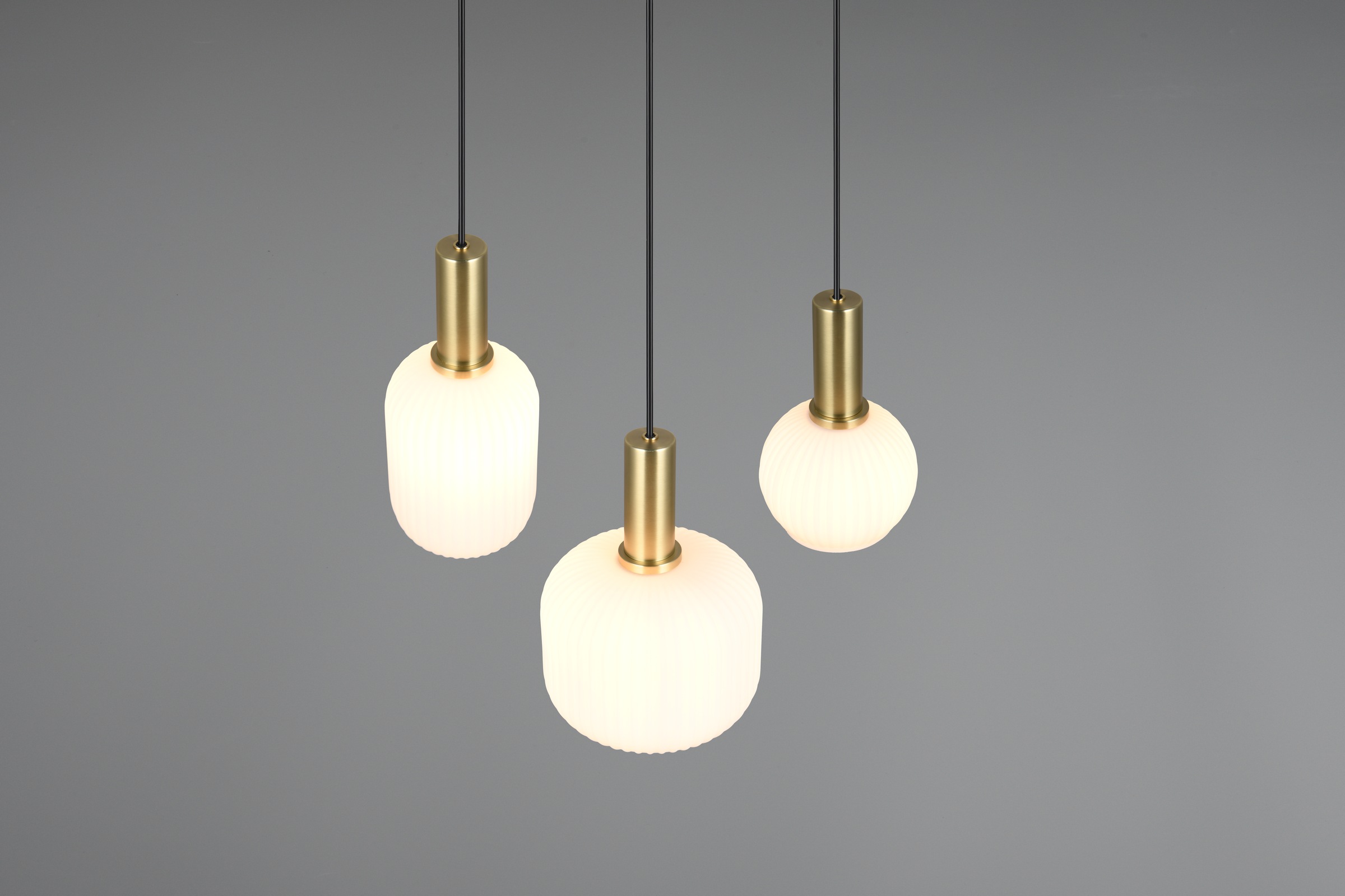 TRIO Leuchten Pendelleuchte »DIVA, E27 Hängelampe 3-flammig mit Glasschirm, exkl 3xE27 max 10W«, 3 flammig, Leuchtmittel E27 | Leuchtmittel wechselbar, höhenverstellbar bis max 150cm Hängeleuchte Ø 30 cm Wohnzimmer Küche